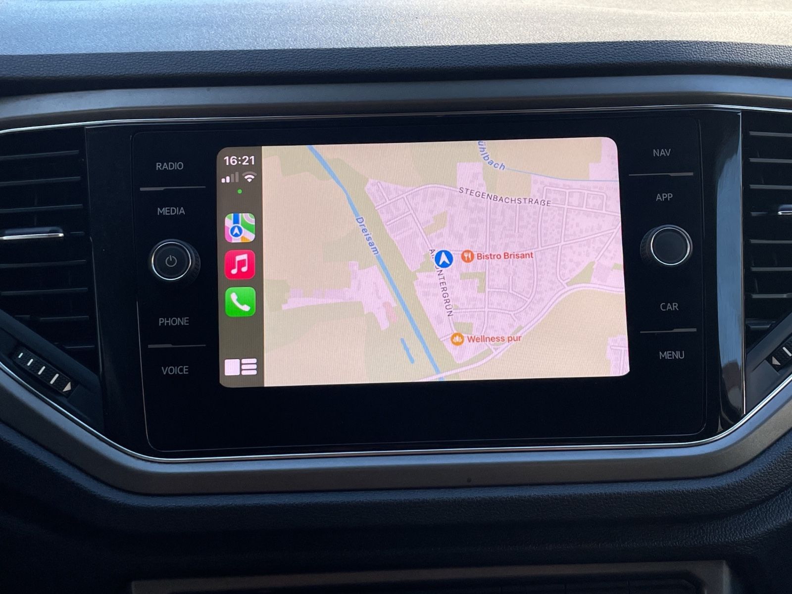Volkswagen T-Roc Style TDI - Samsaru's Car Outlet