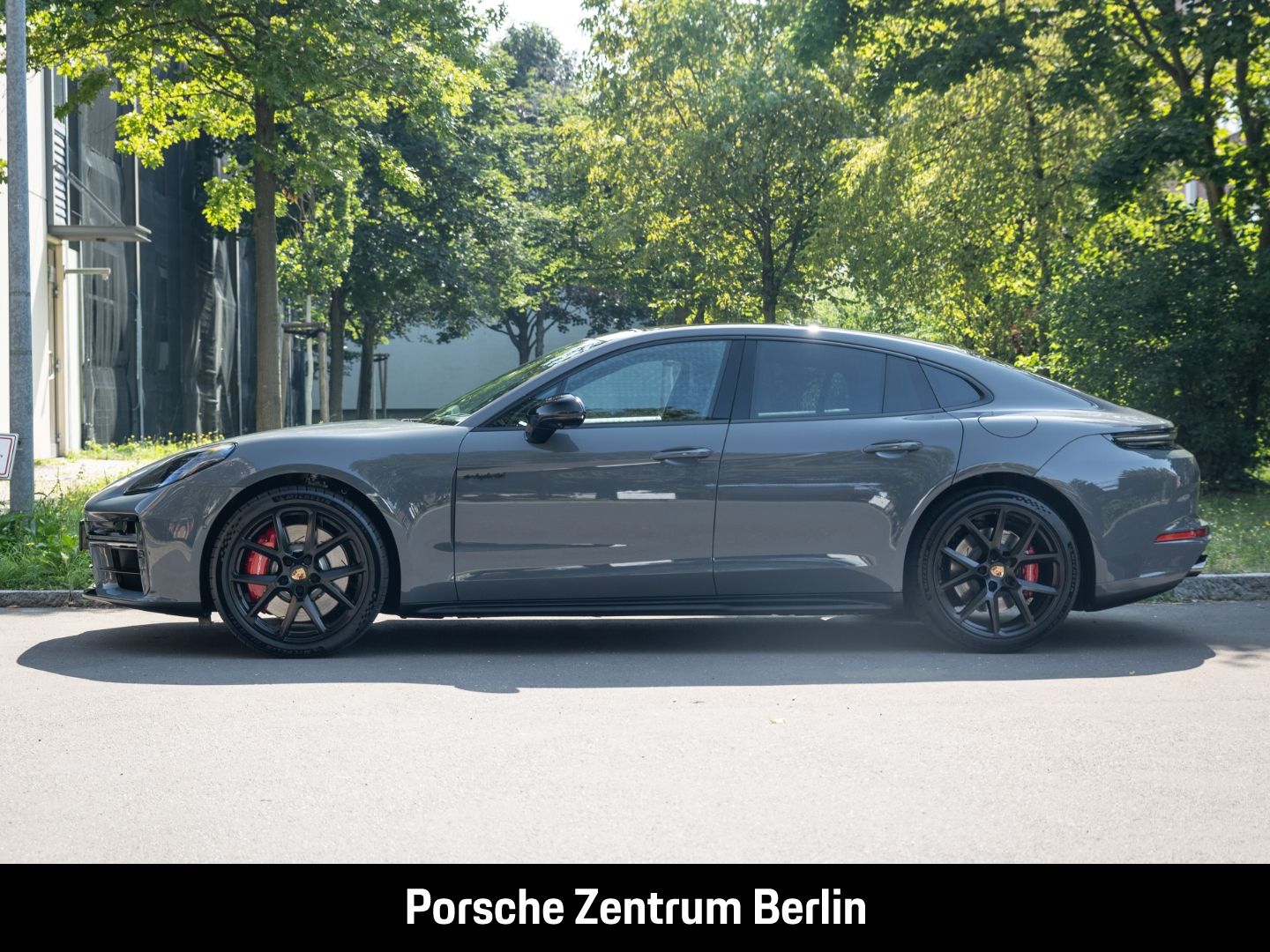 Porsche Panamera 4S E-Hybrid Surround-View Sportabgas