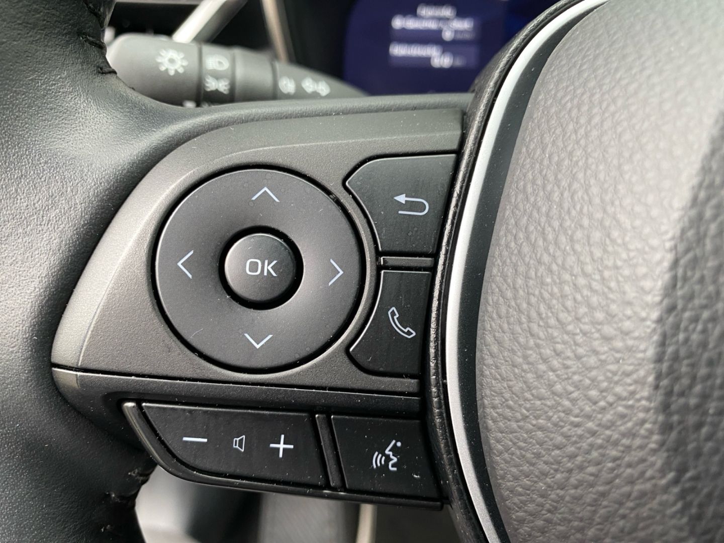 Toyota Corolla 2.0 Hybrid Team D *LED*ACC*CarPlay*RCam*