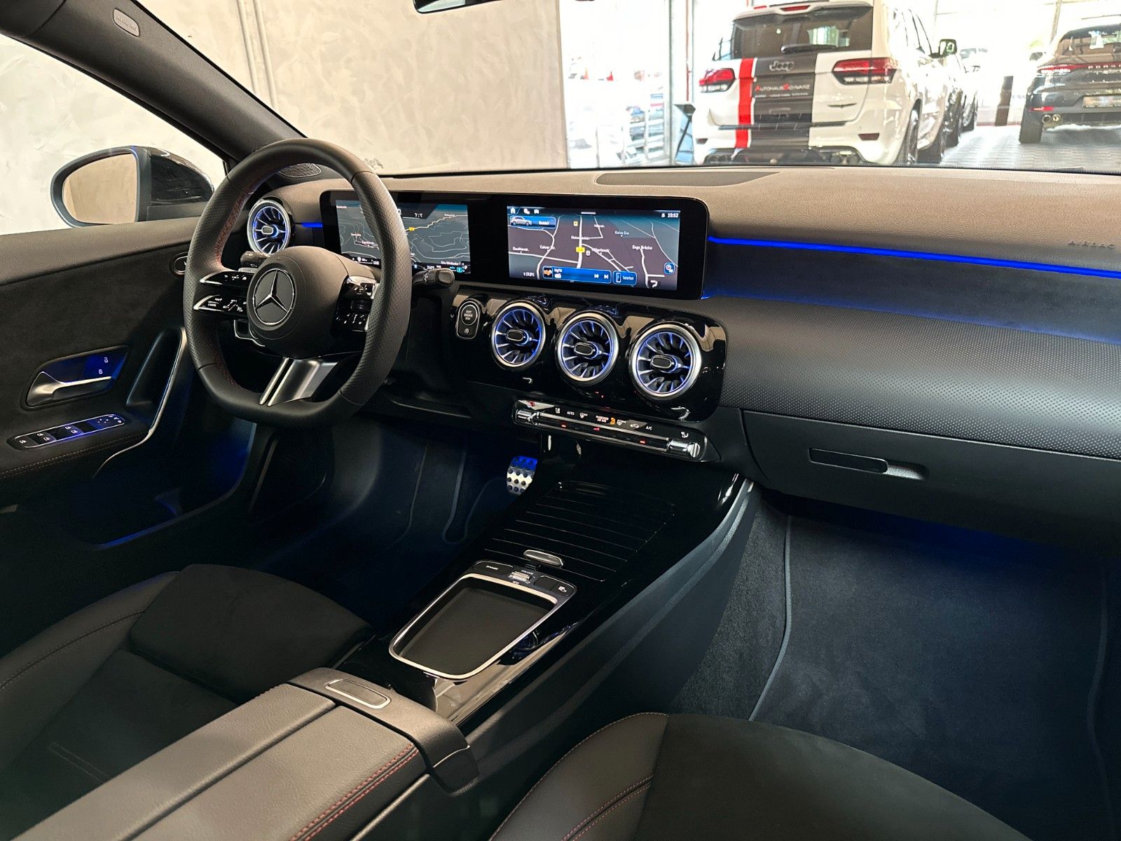 Mercedes-Benz A180 AMG Line - Samsaru's Car Outlet
