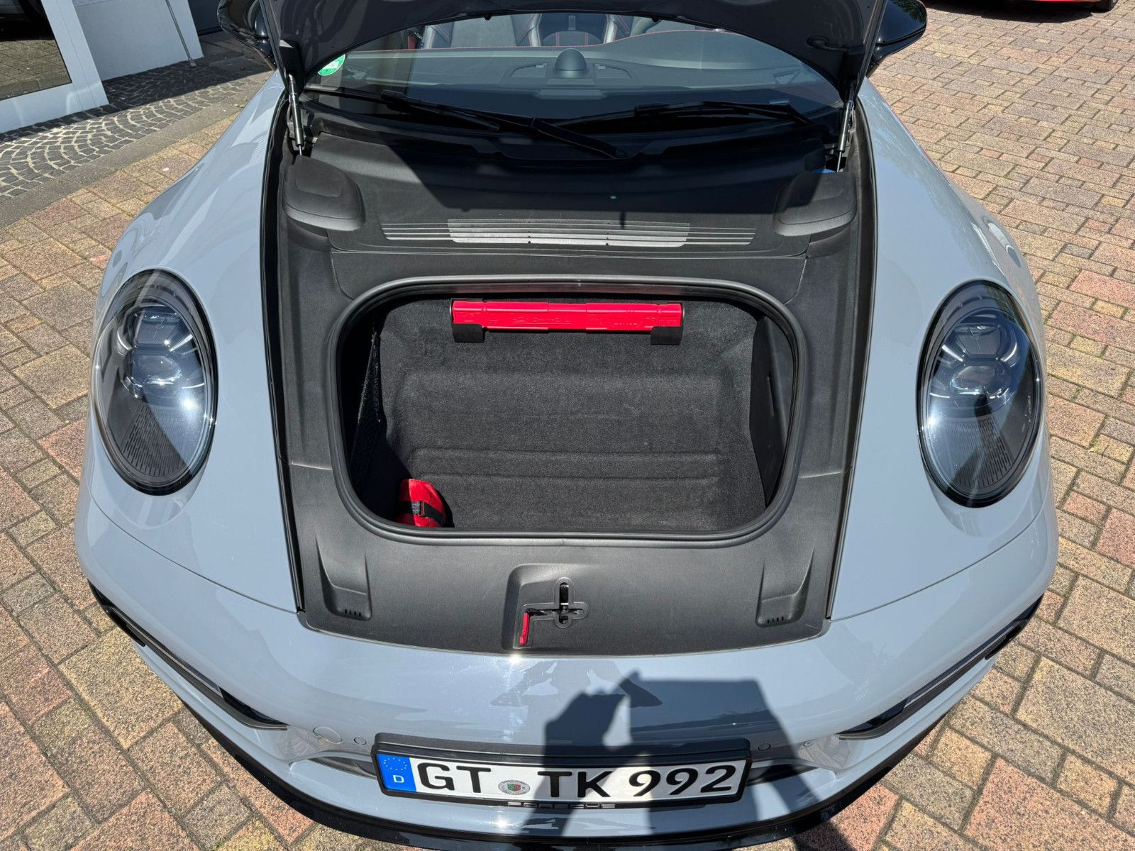 Porsche GTS; Cabrio; NP 208.000; Burmester uvm.