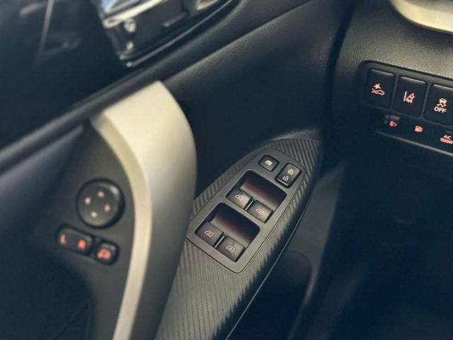Mitsubishi Eclipse Cross Mitsubishi Plug-In Hybrid Select-P