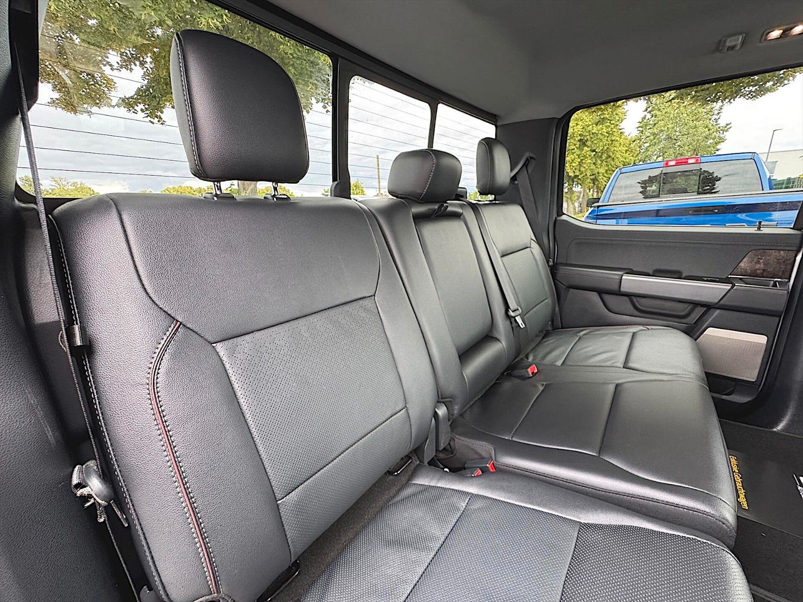 Ford F150 3.5 V6 LARIAT RAPTOR SuperCrew 4x4 - Samsaru's Car Outlet