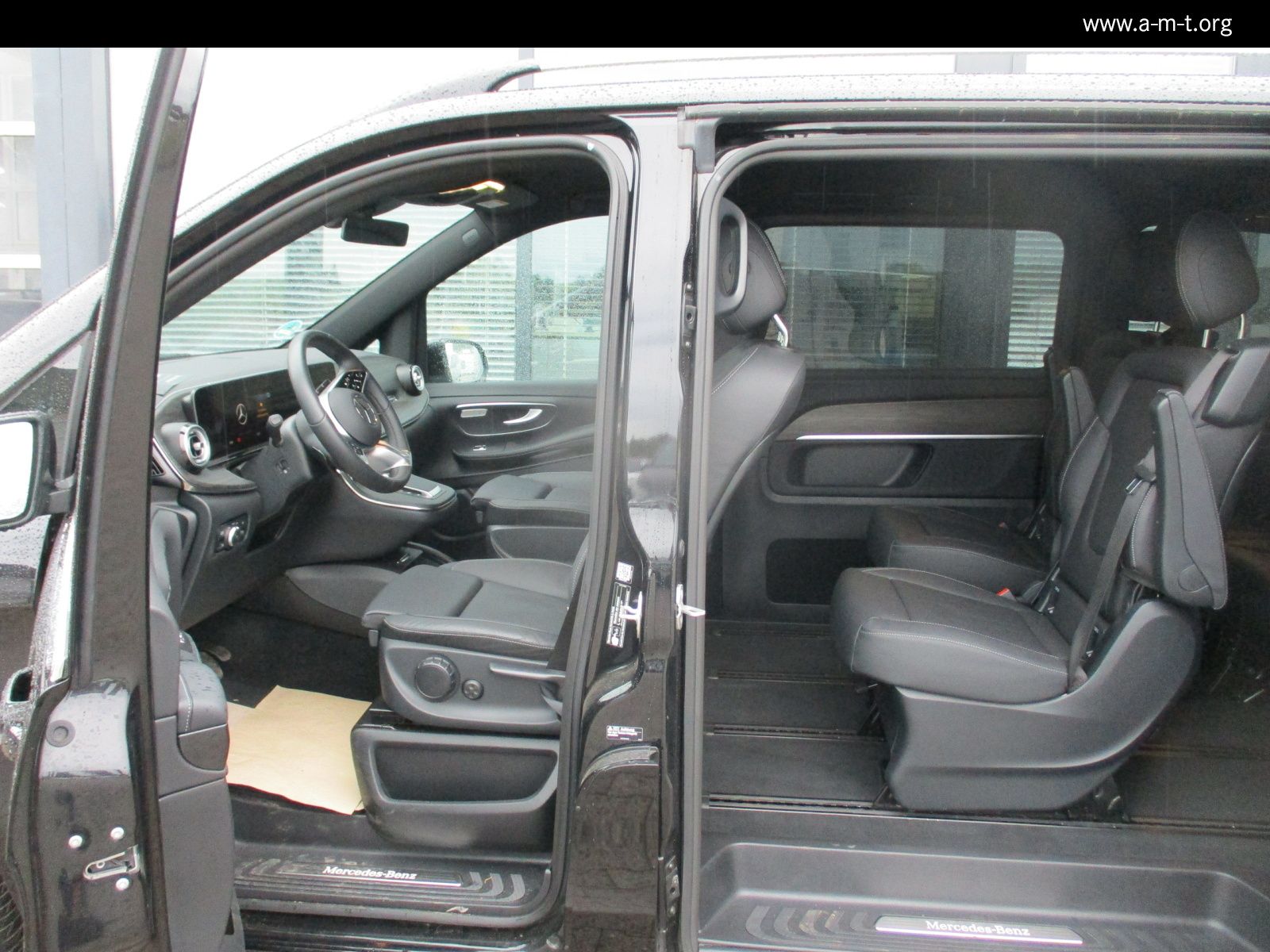 Mercedes-Benz V 300 d Avantg lang - Samsaru's Car Outlet