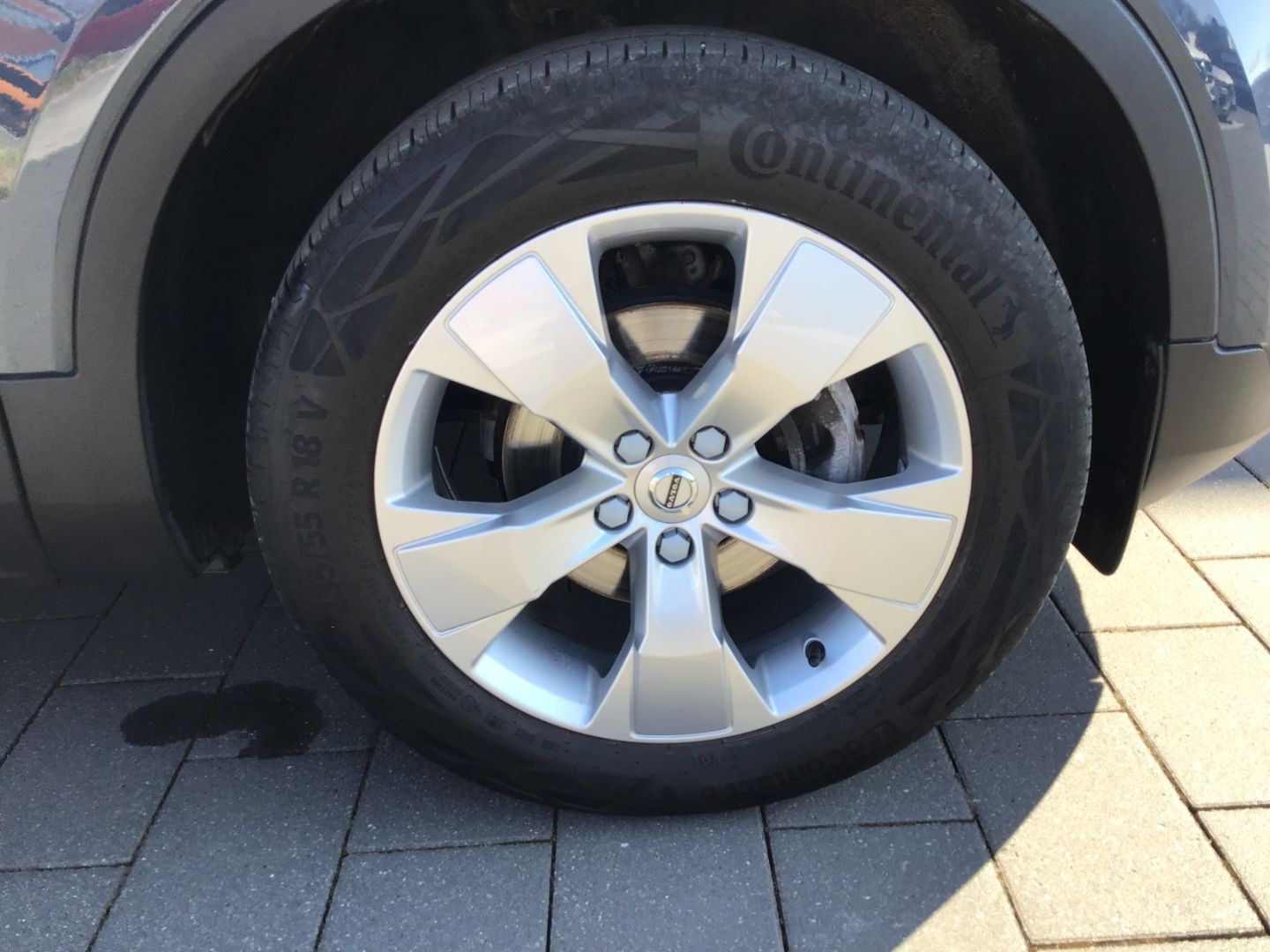 Volvo XC40 T3 Momentum Pro - Samsaru's Car Outlet