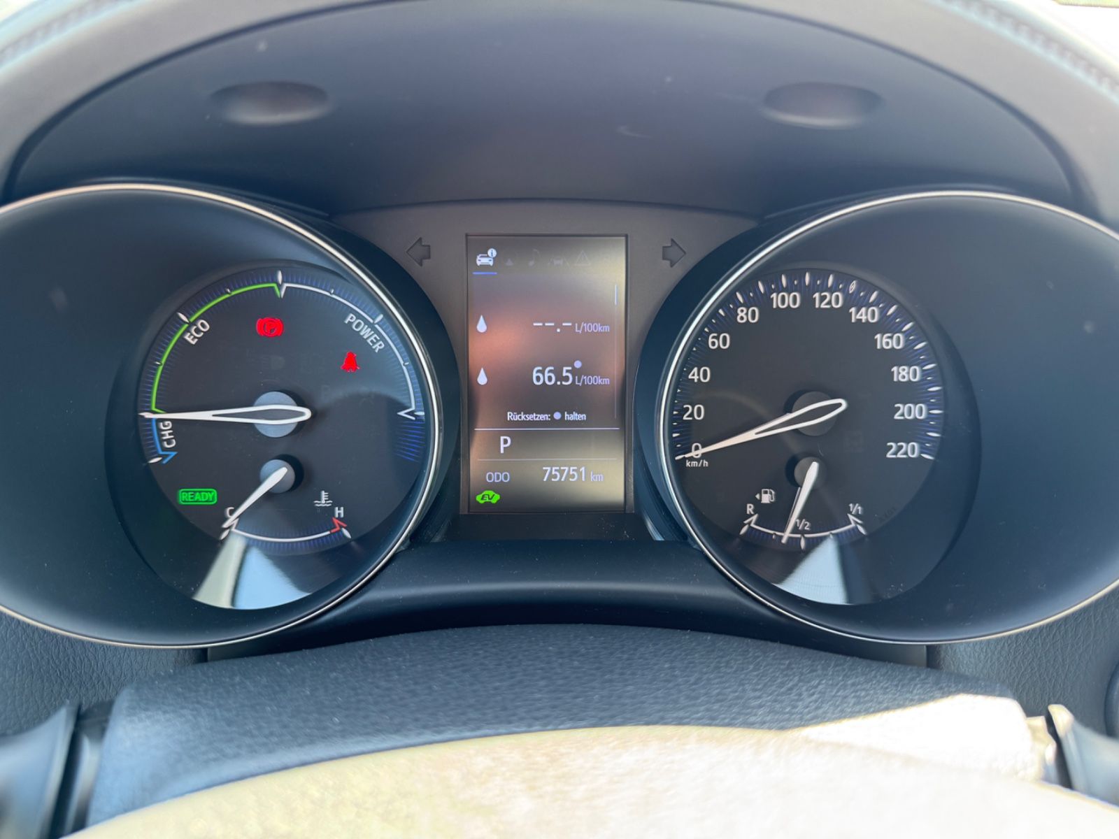 Toyota C-HR Hybrid Orange Edition - Samsaru's Car Outlet