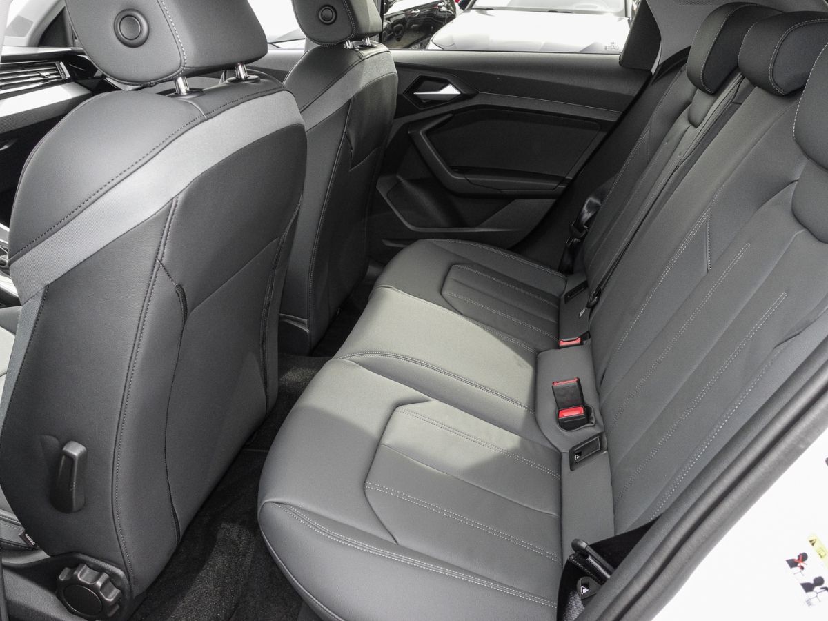 Audi A1 Sportback 30 TFSI S tronic S line - Samsaru's Car Outlet