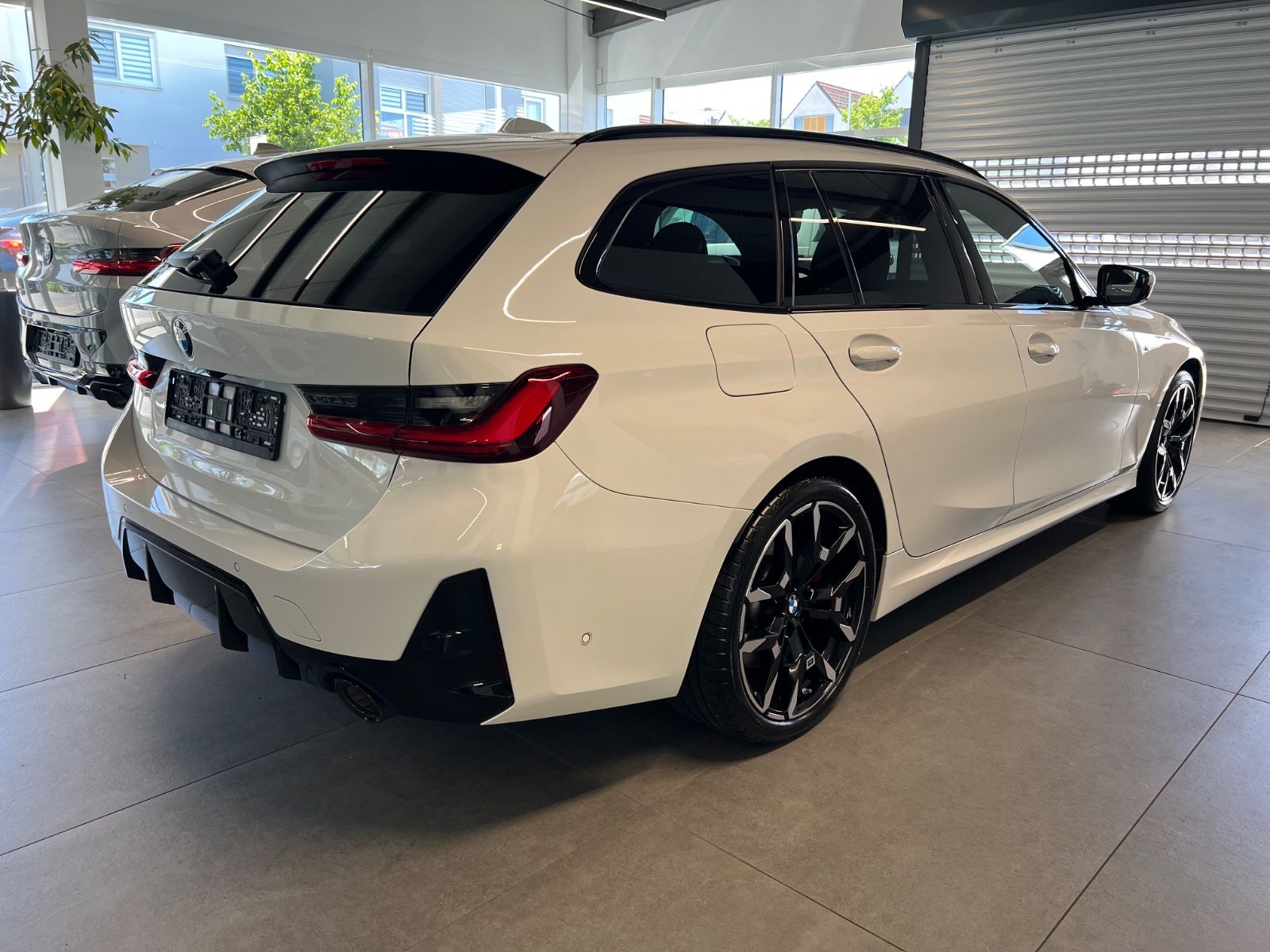 BMW 320 d xDrive Touring M Sport Pro Paket / H&K