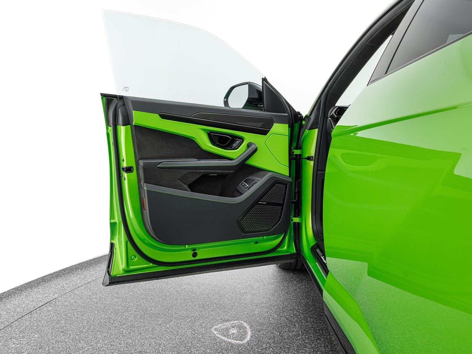 Lamborghini Urus SE - Samsaru's Car Outlet