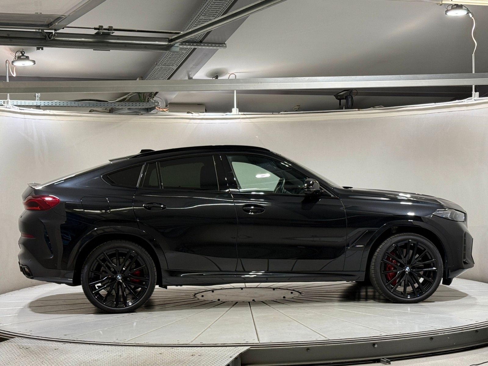BMW X6 M60i xDrive Standhzg AHK M-Sitze ACC DA-Pro