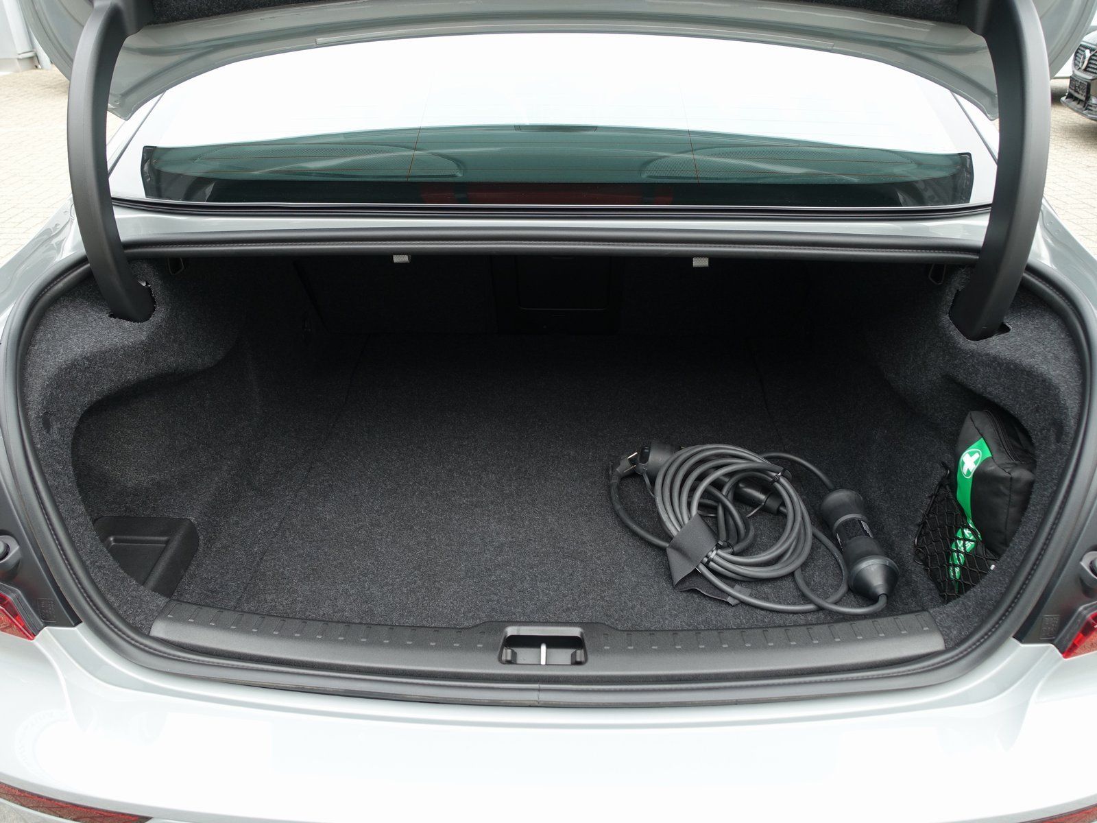 Volvo S60 Recharge Ultimate T8 AWD/HeadUP/B&W/Kamera