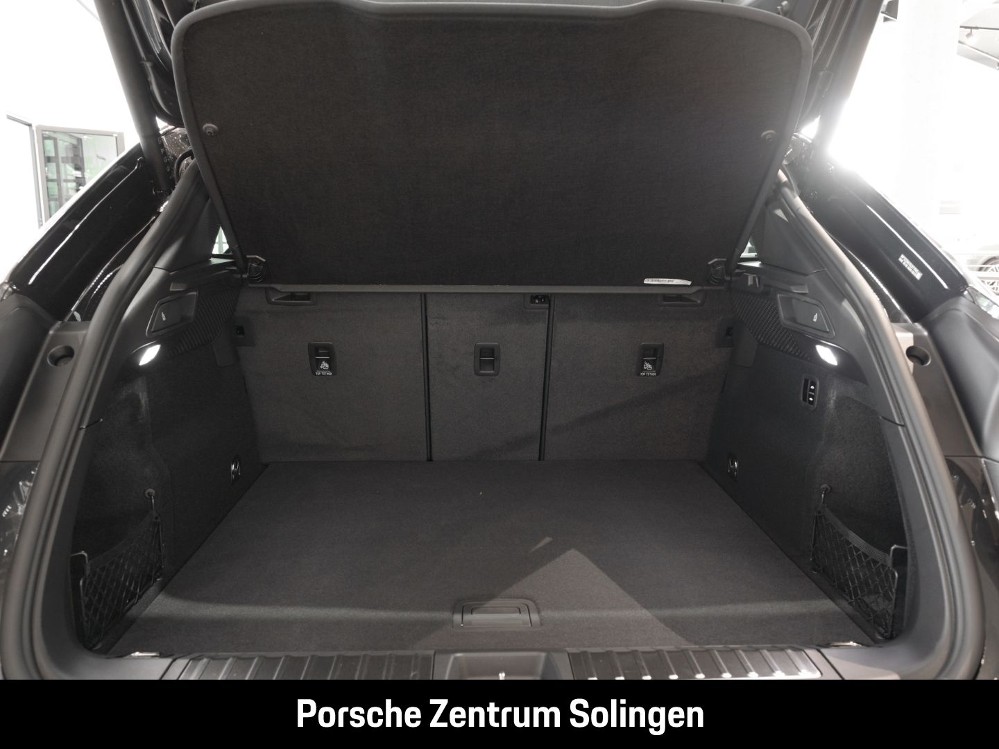Porsche Macan 4 PANO PASM BOSE BeifahrerDP Surround