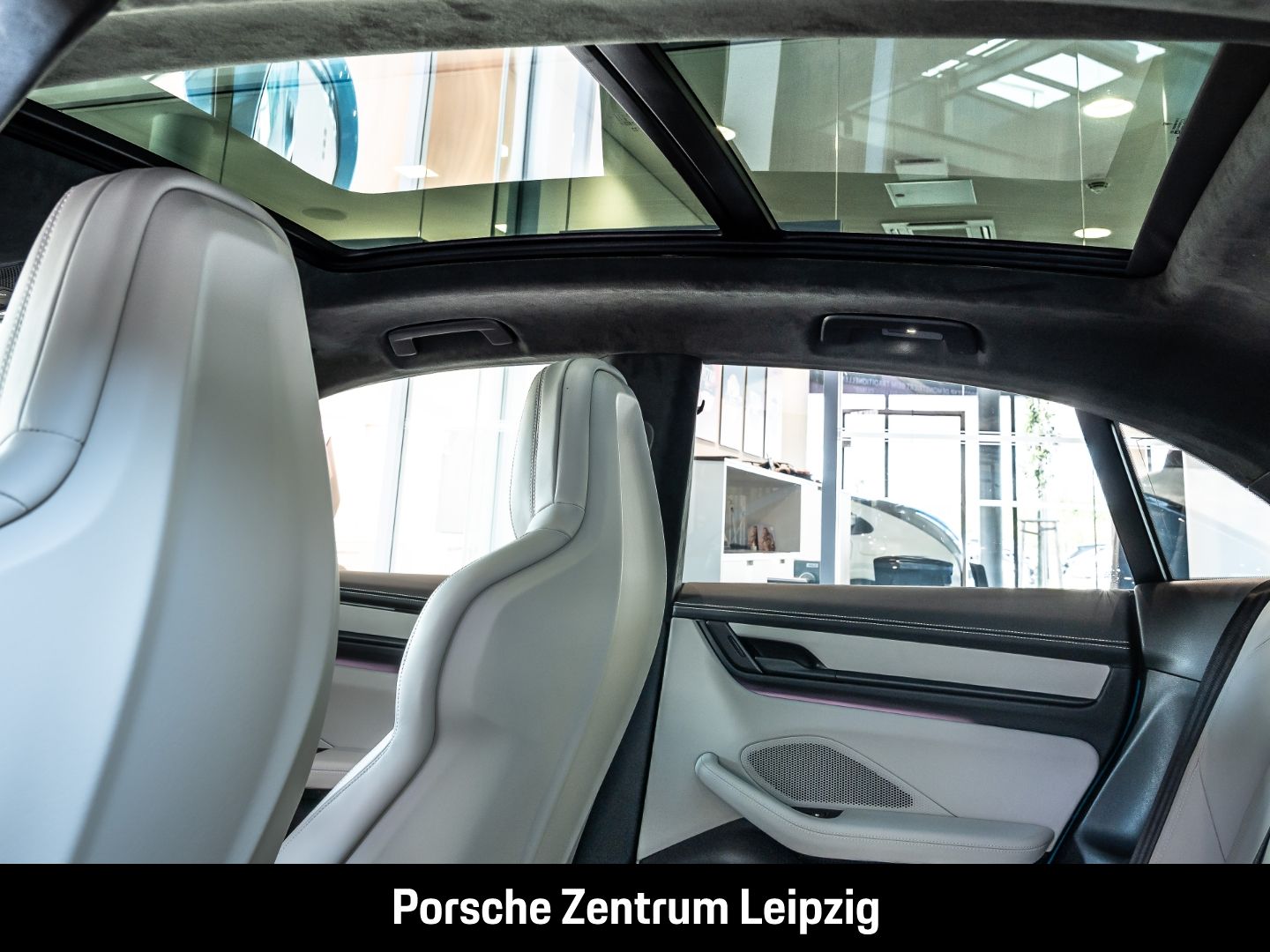 Porsche Macan Turbo FnW Miamiblau! Burmester AR-HeadUp