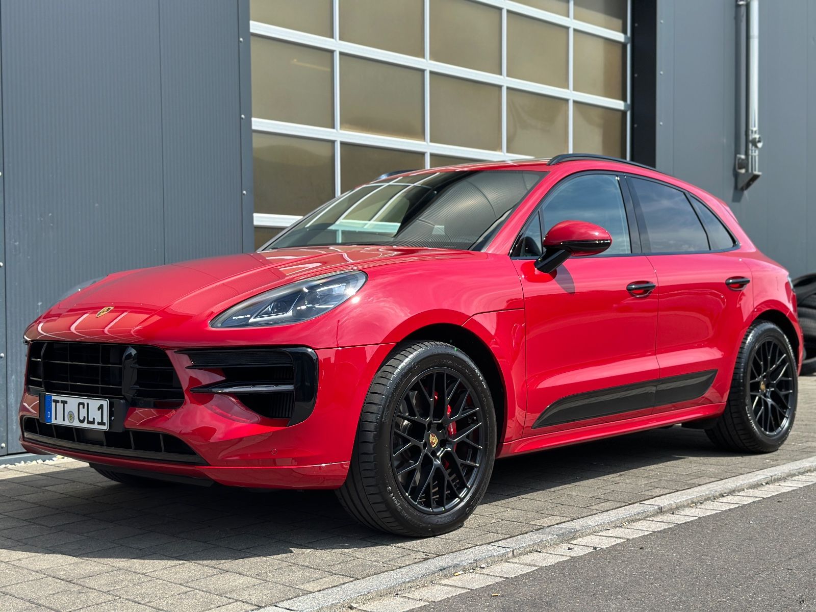 Porsche Macan GTS - Samsaru's Car Outlet