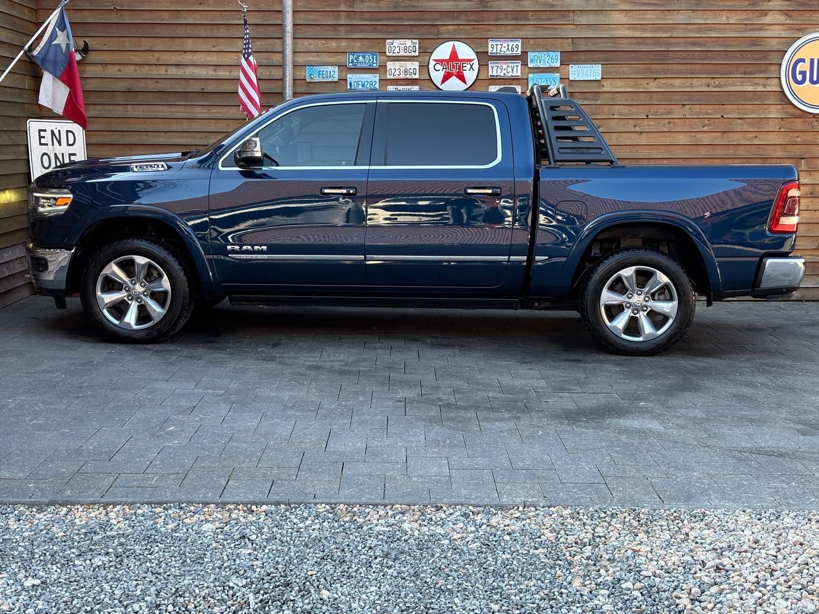 Dodge RAM 1500 5,7 Limited 360° 12´´ Navi H&K AHK