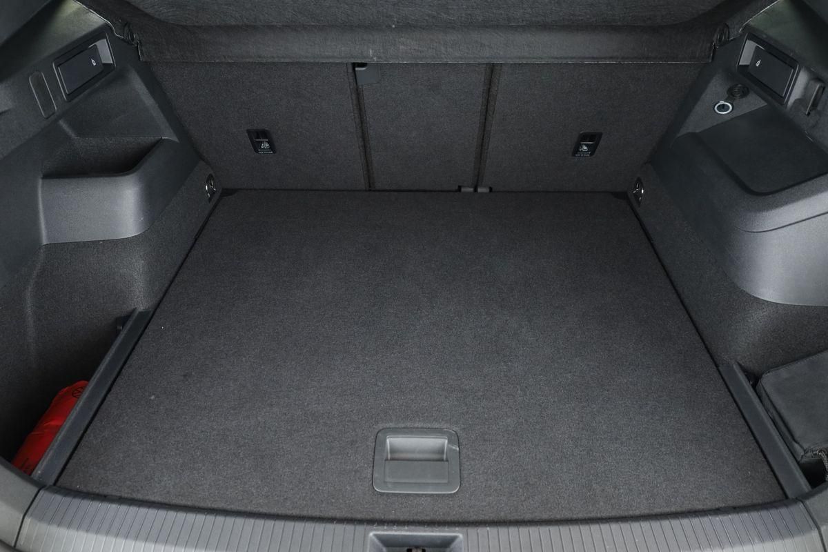 Volkswagen Tiguan 2.0 TDI 4M DSG R-Line Leder Pano Navi 360