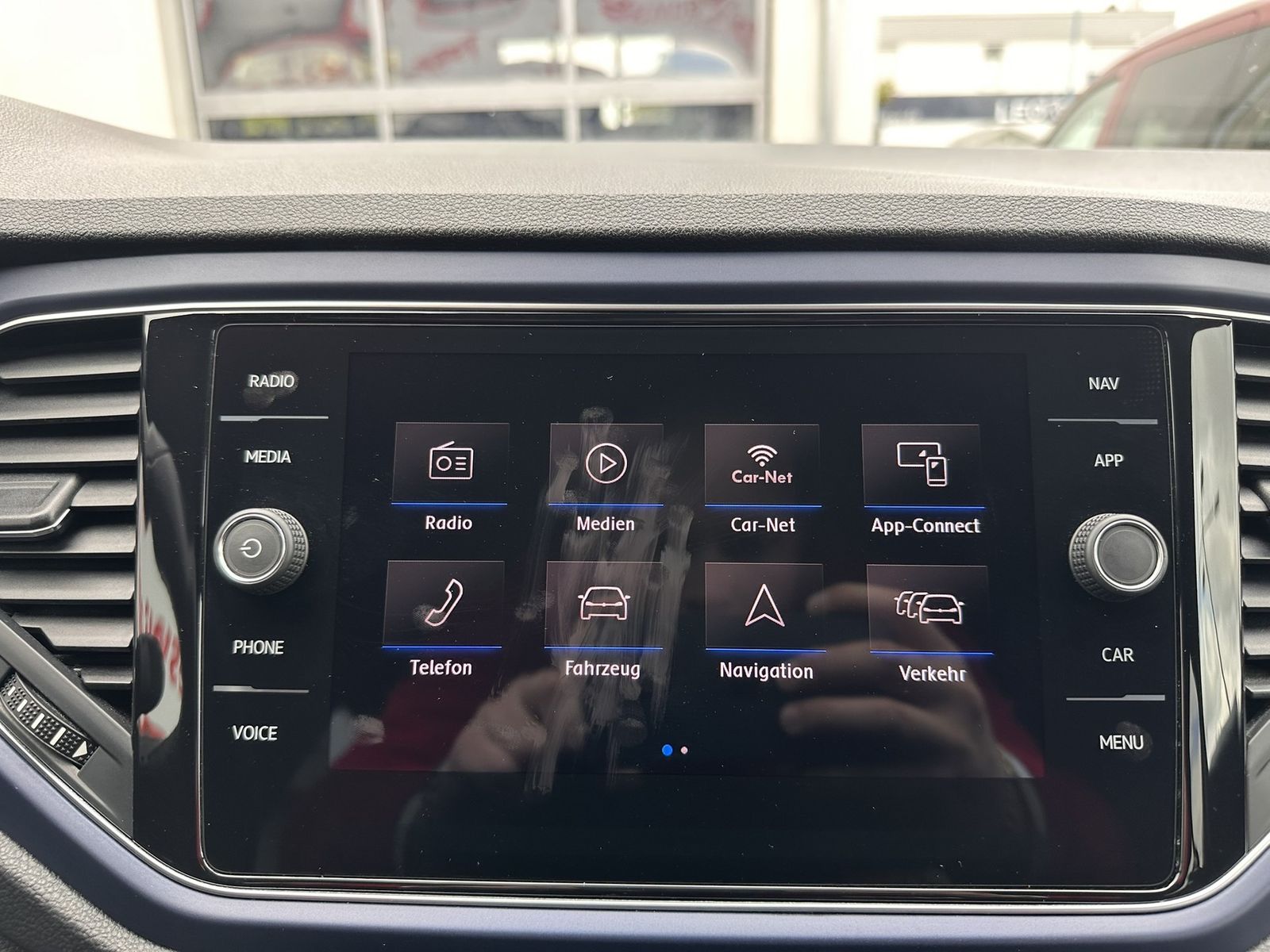 Volkswagen T-Roc 2.0 TDI United - Samsaru's Car Outlet
