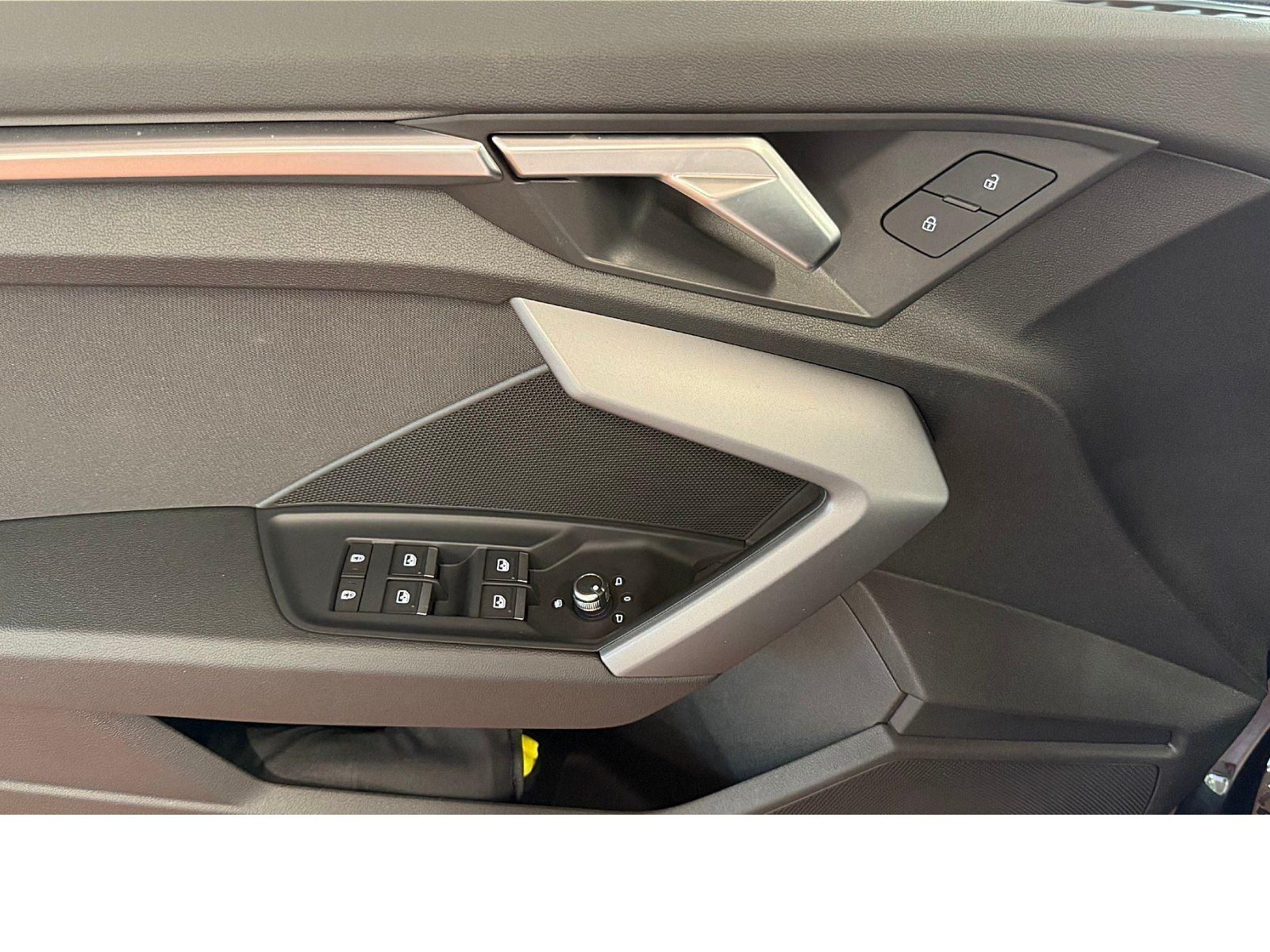 Audi A3 Sportback 35 TFSI S-tronic - Samsaru's Car Outlet