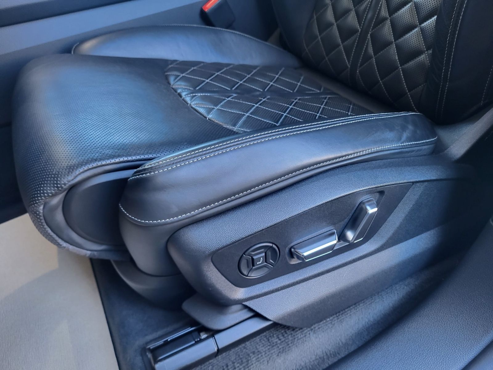 Audi Q8 50 TDI qu S Line Pano HUD B&O Massage StHzg