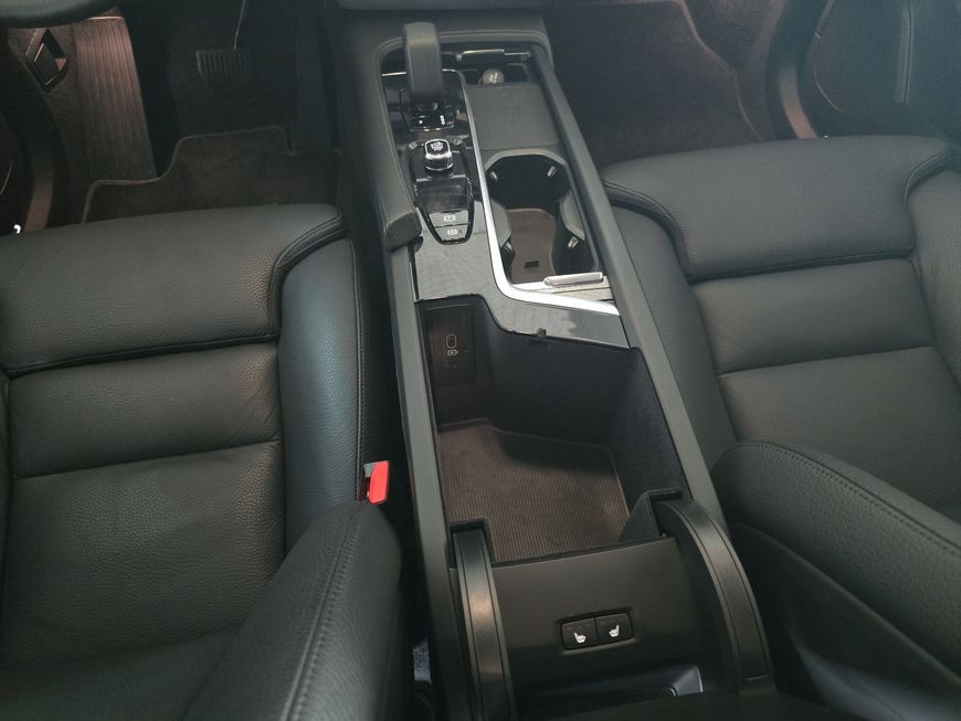 Volvo XC90 B5 B AWD Plus Bright