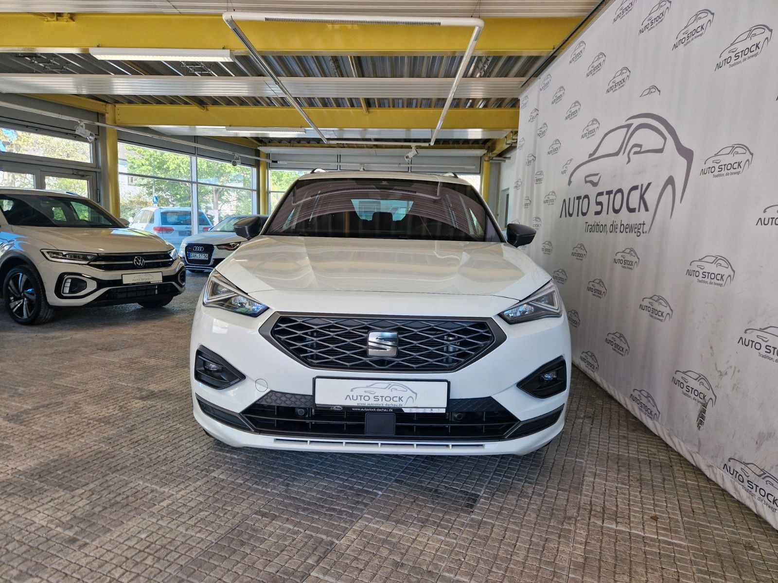 Seat Tarraco FR 2.0 TDI 4Drive DSG beats AHK Standhei