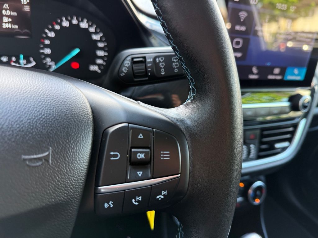 Ford Fiesta 1.0 EcoBoost Hybrid S&S Aut. - Samsaru's Car Outlet