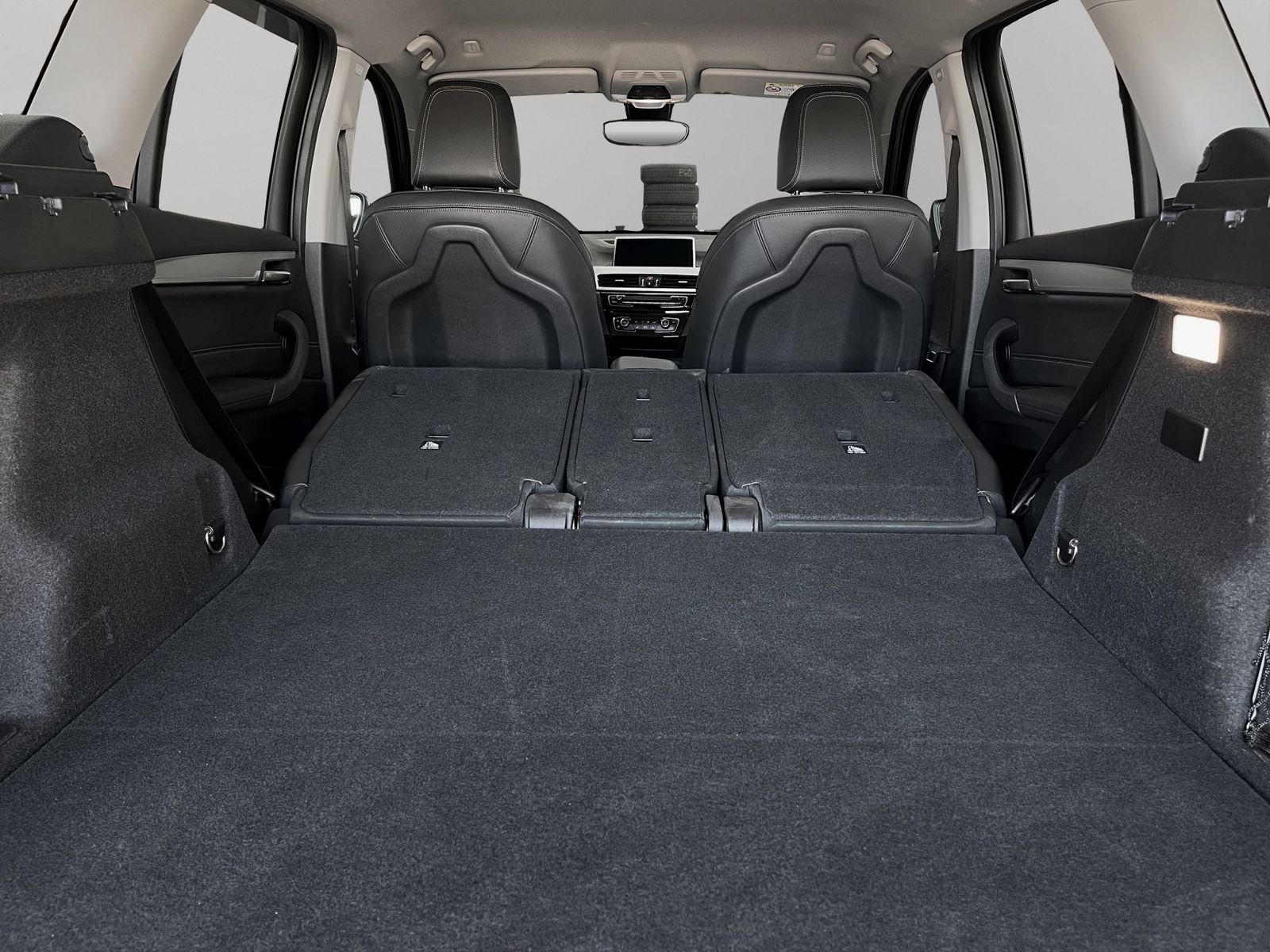 BMW X1 xDrive25e xLine - Samsaru's Car Outlet