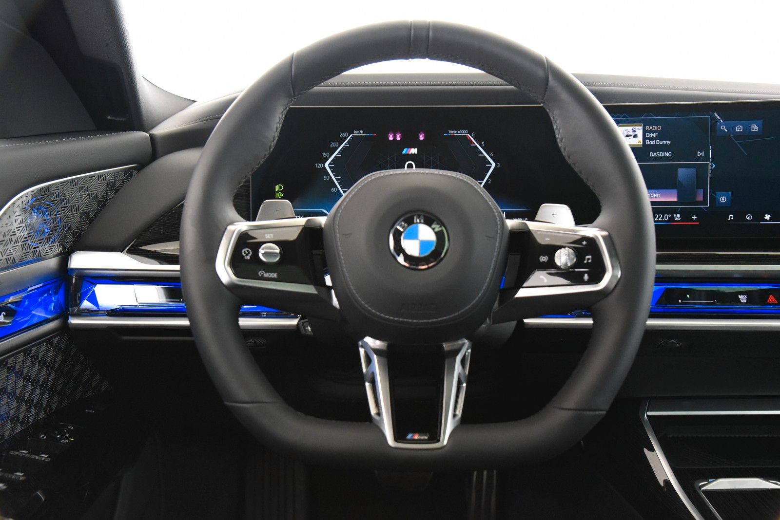 BMW 740d xDrive M Sport Pro StandHzg HUD 360° Alarm