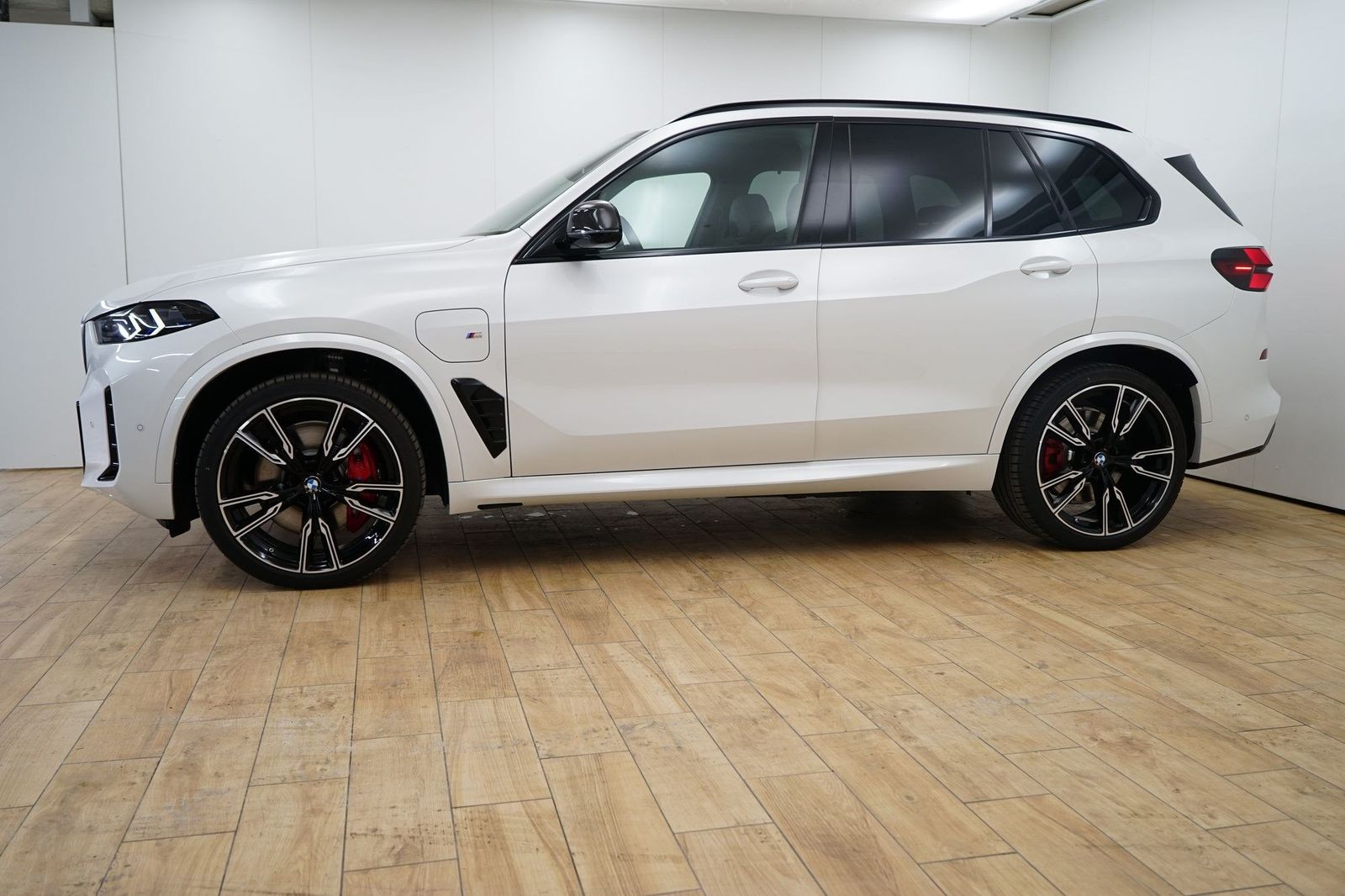 BMW X5 xDrive50e [M Sport, HUD, AHK, ACC, GSD, 22" L