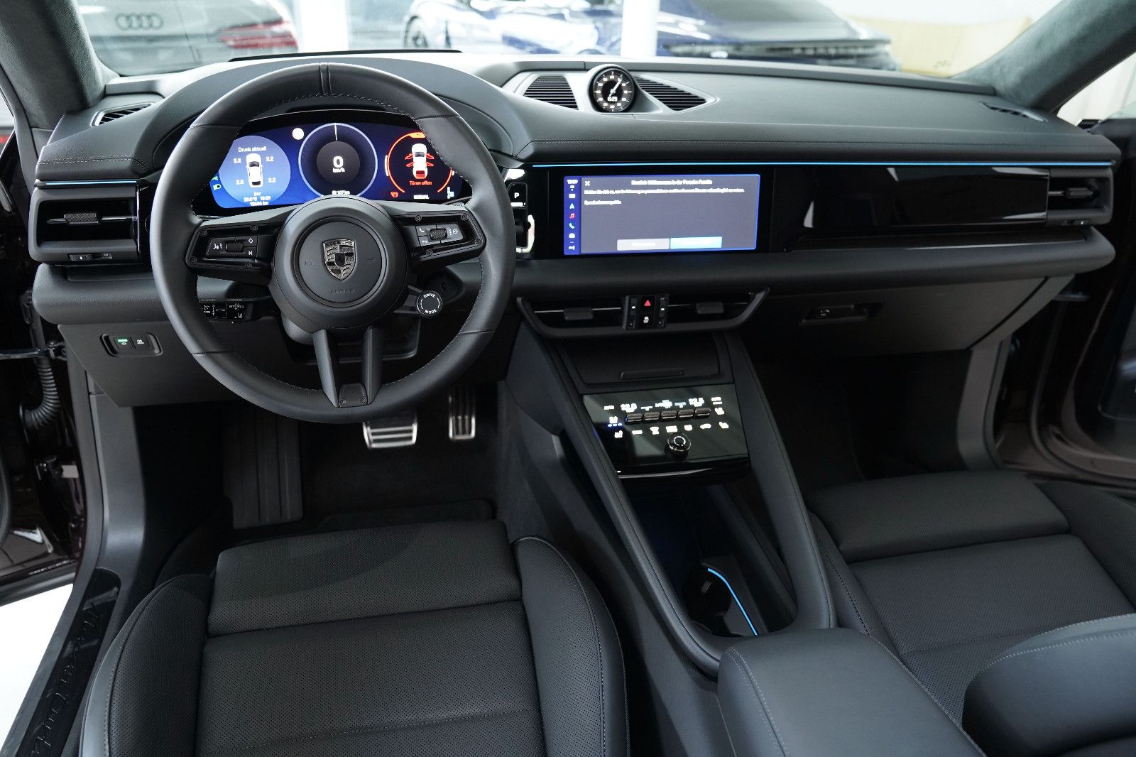 Porsche Macan Electric Turbo HUD Pano Chrono beluftung