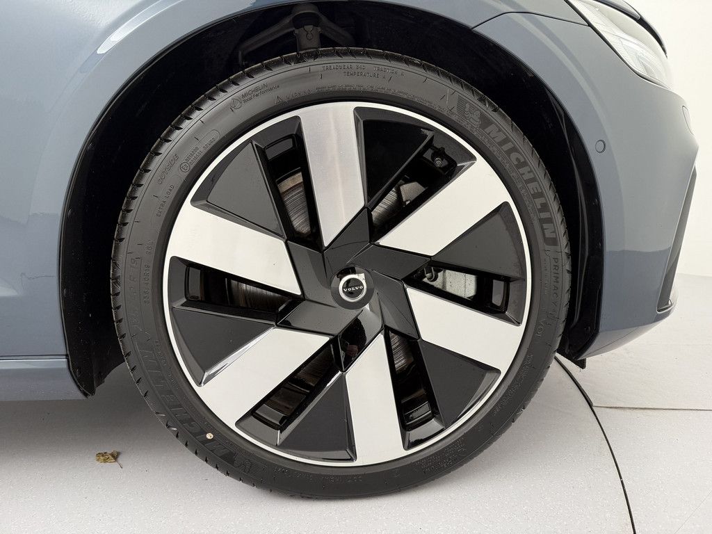 Volvo V60 T8 Ultra Dark Plug-In Hybrid AWD PANO 360°