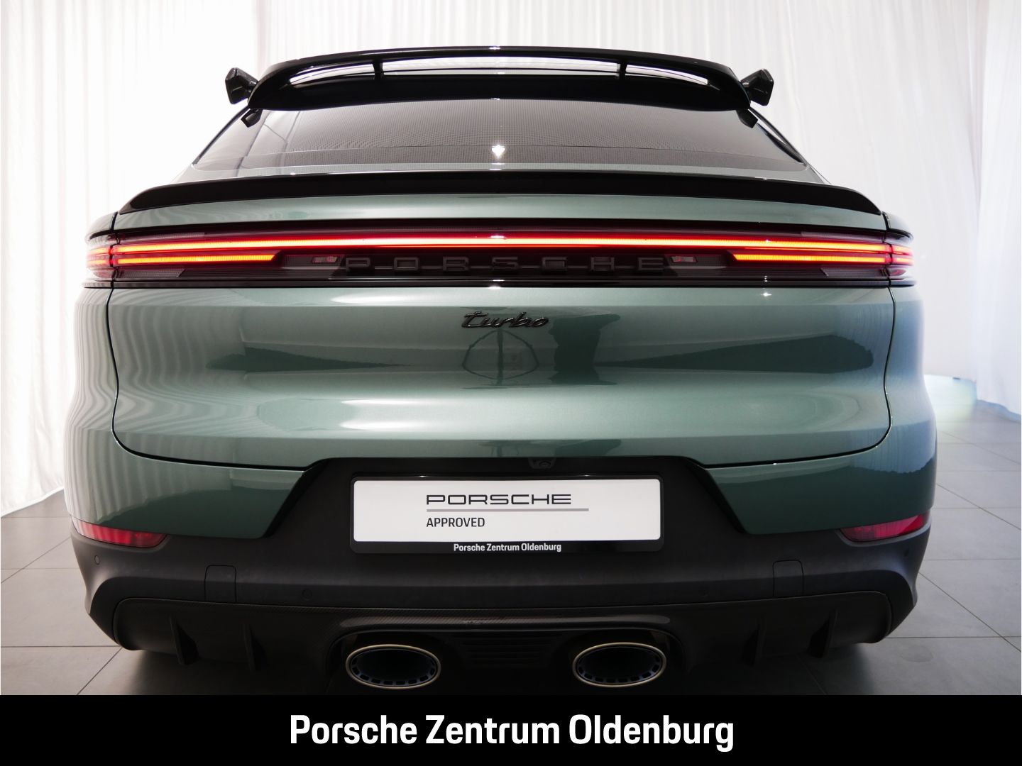 Porsche Cayenne Turbo E-Hybrid Coupe mit GT-Paket PTS