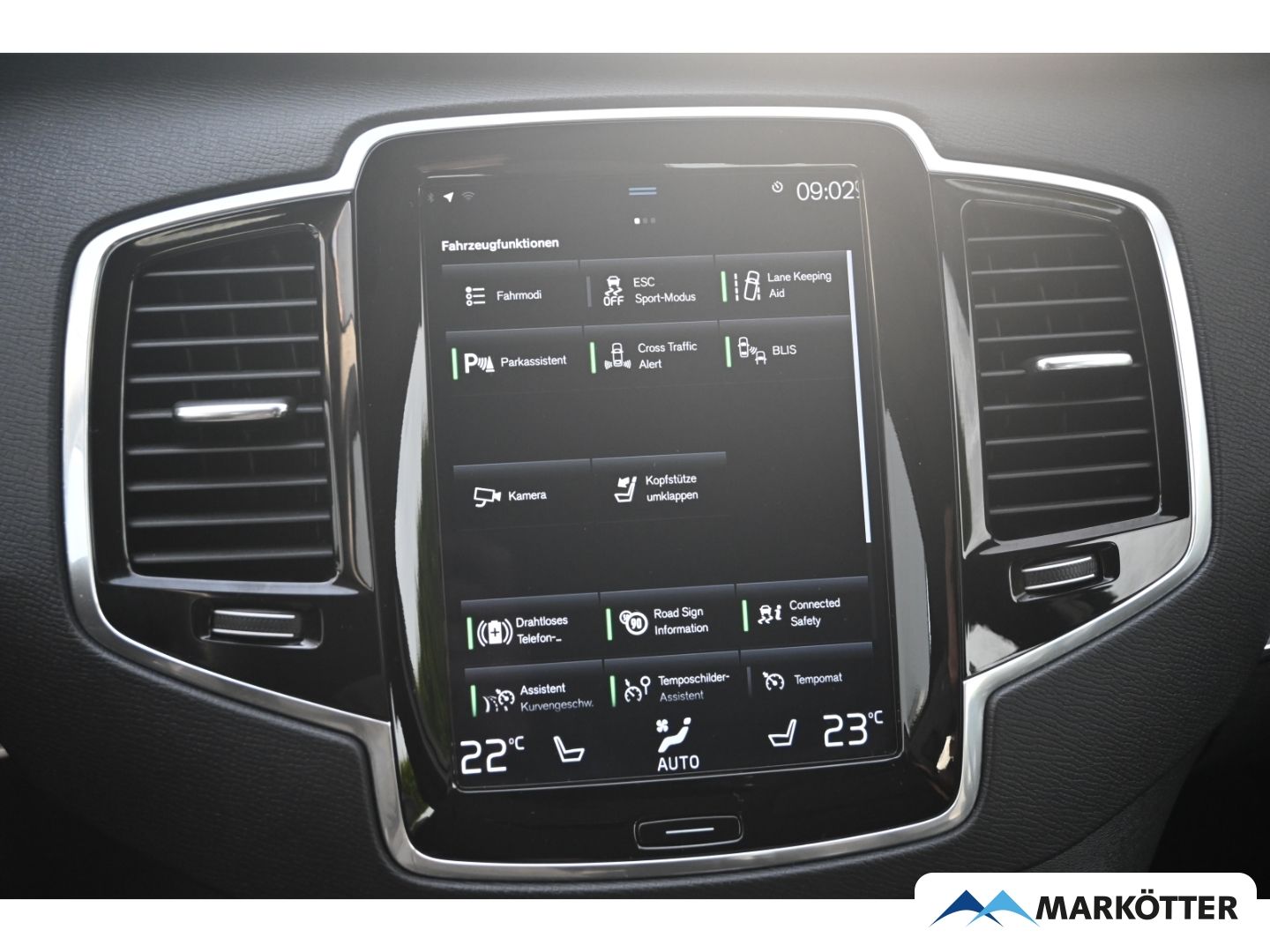 Volvo XC90 B5 AWD Momentum Pro/AHK/ACC/H&K/LenkradH/20