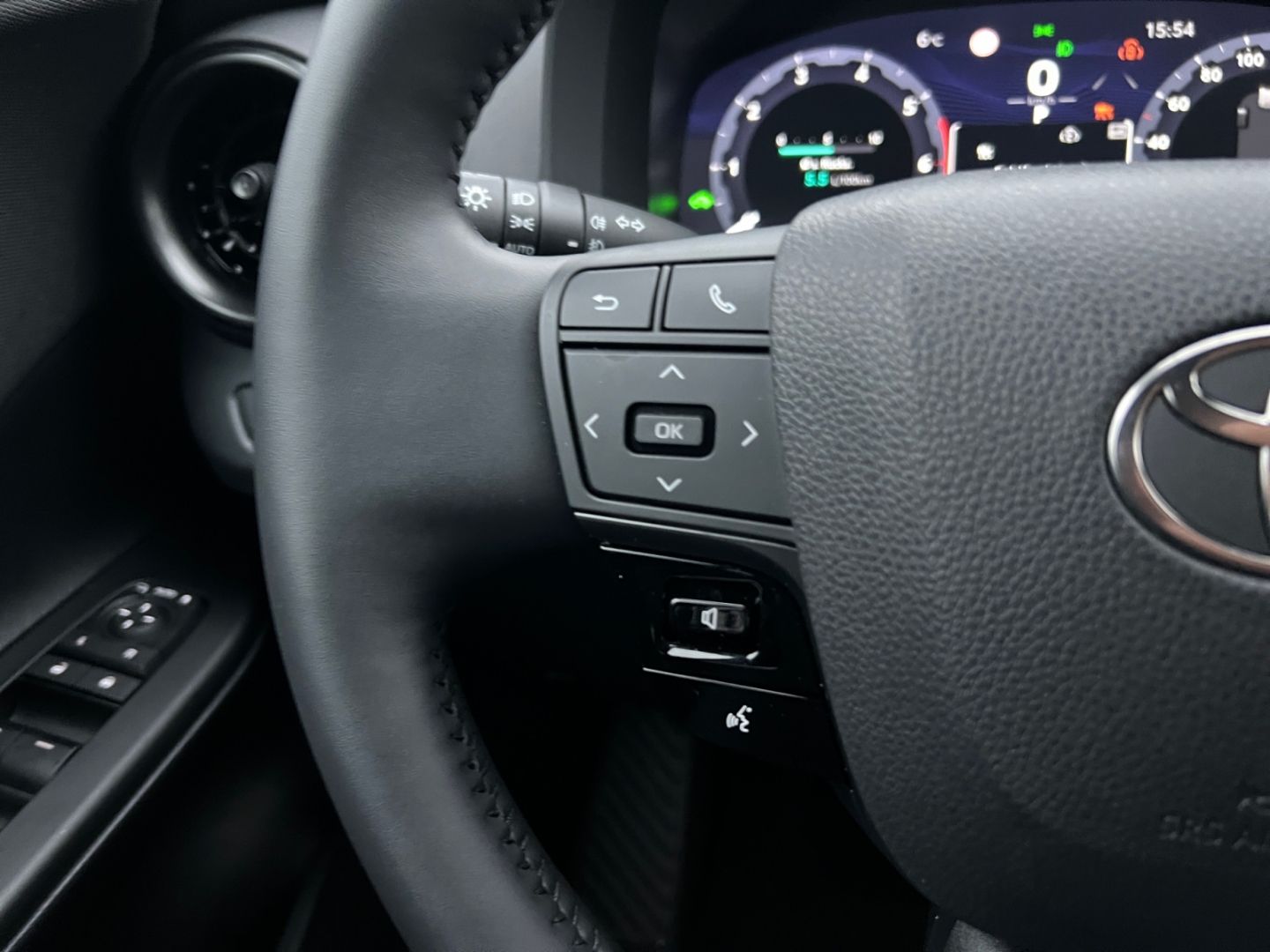 Toyota C-HR 1.8 Hybrid Teamplayer *Technik Paket*CAM*SH