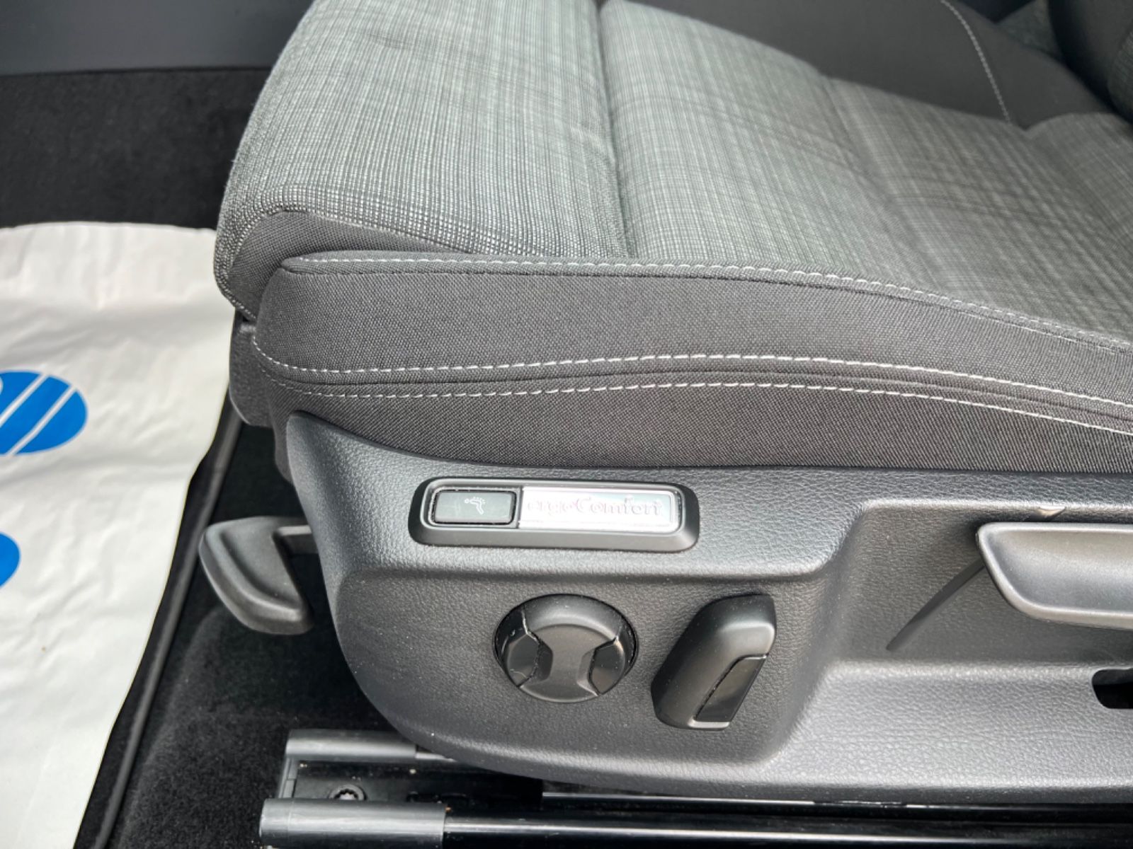 Volkswagen Passat 2.0 TDI - Samsaru's Car Outlet