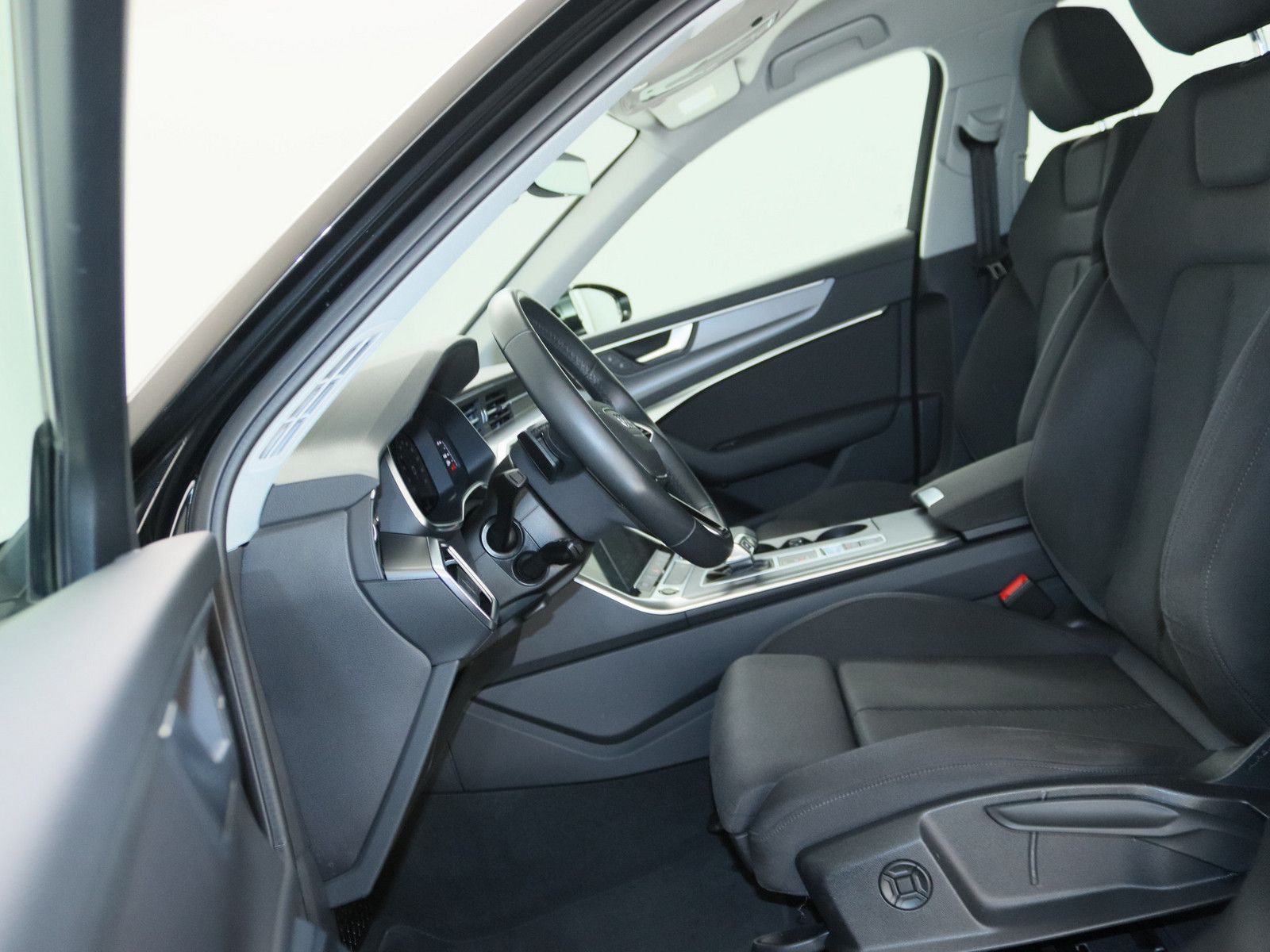 Audi A6 Avant 45 TDI quattro S line AHK MATRIX-LED