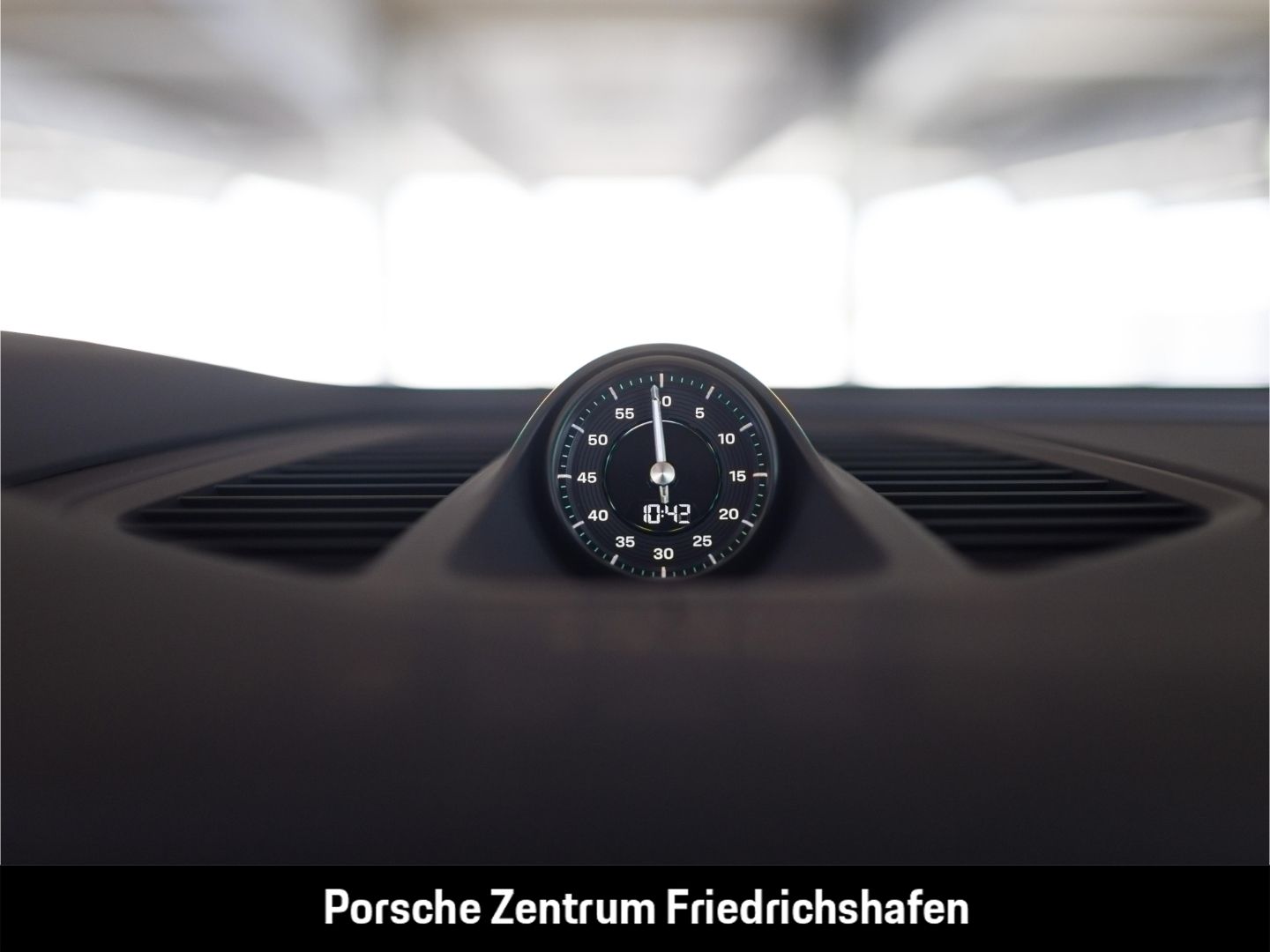 Porsche Macan 4 Hinterachslenkung InnoDrive Head-Up
