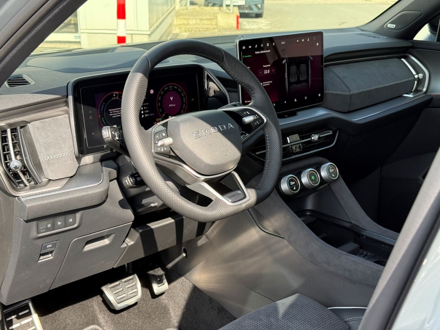 Skoda Kodiaq II 1.5 TSI iV DSG Sportline DCC AHK Matri