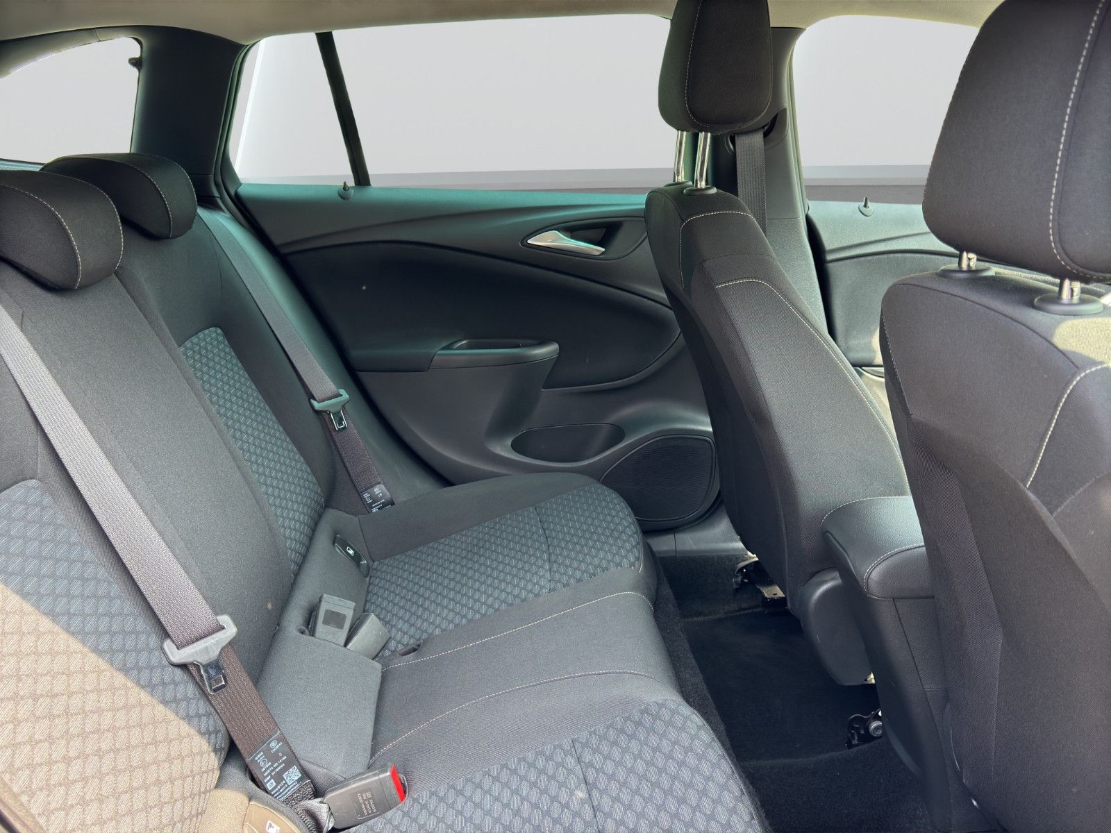 Opel Astra K Sports Tourer 1.5 D Automatik Edition - Samsaru's Car Outlet