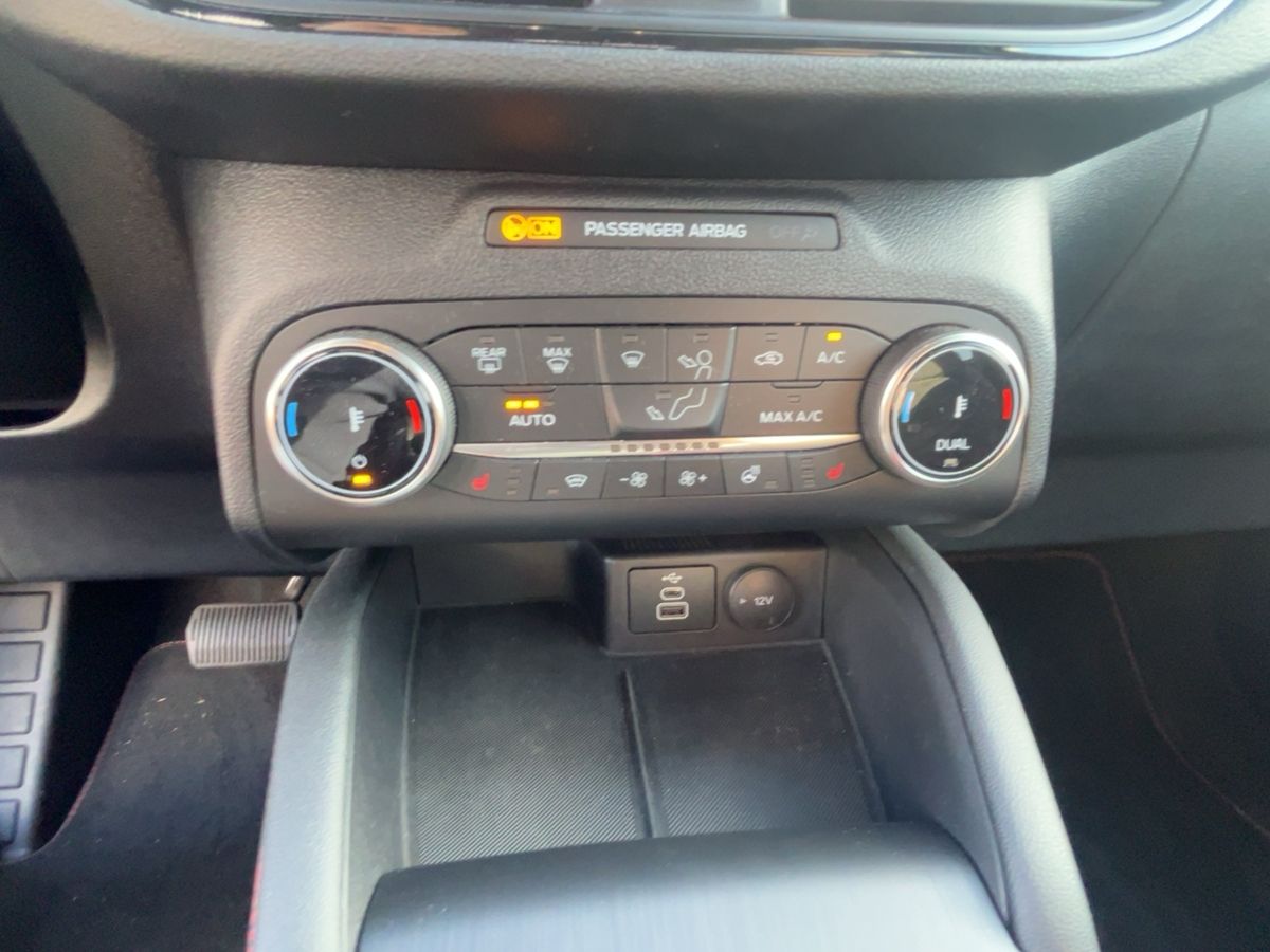 Ford KUGA ST-Line X - Samsaru's Car Outlet