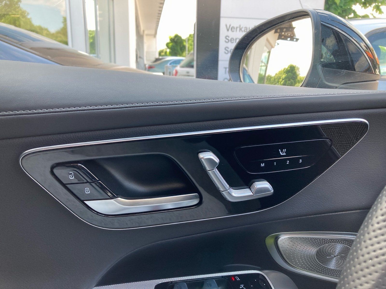 Mercedes-Benz GLC 300 4M Prem Plus - Samsaru's Car Outlet