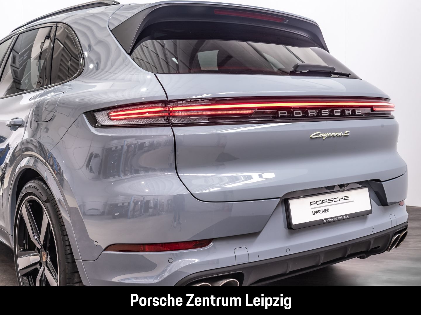 Porsche Cayenne S E-Hybrid HA-Lenkung InnoDrive Head-Up
