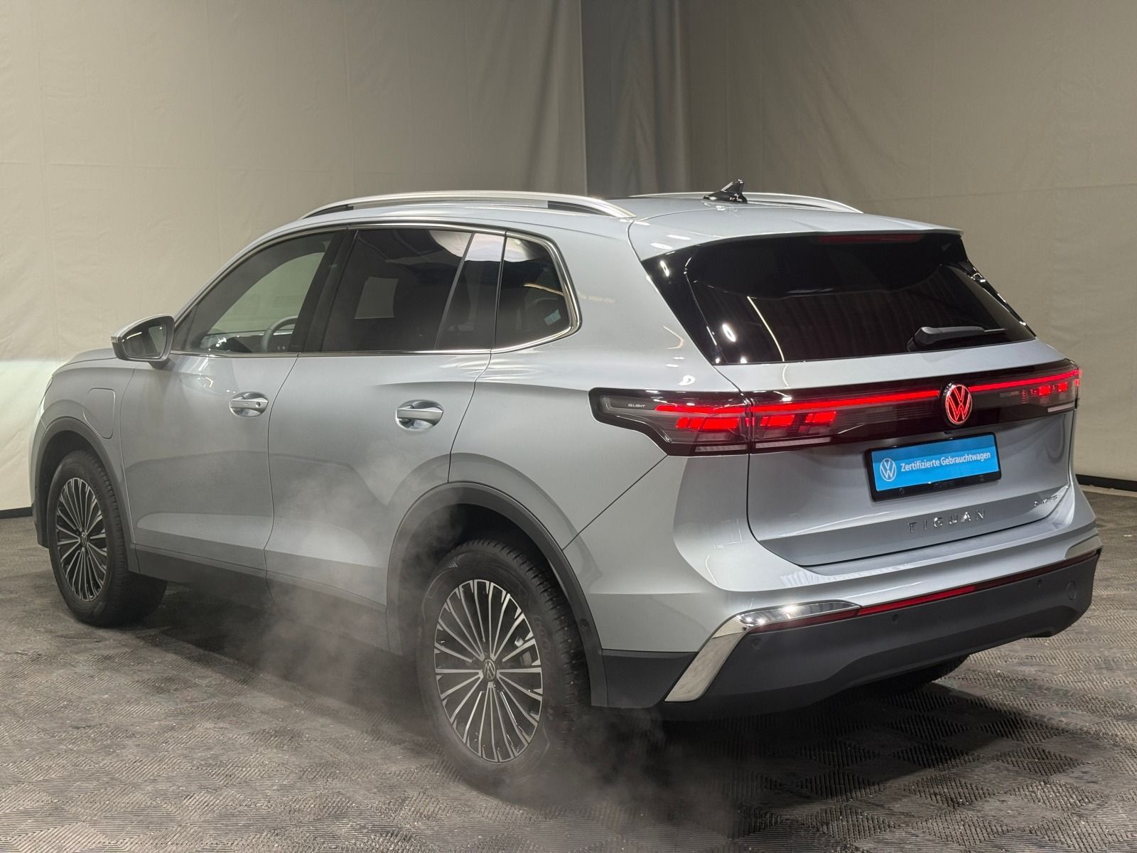Volkswagen Tiguan Elegance 1.5 eHybrid | AHK MATRIX ACC DCC