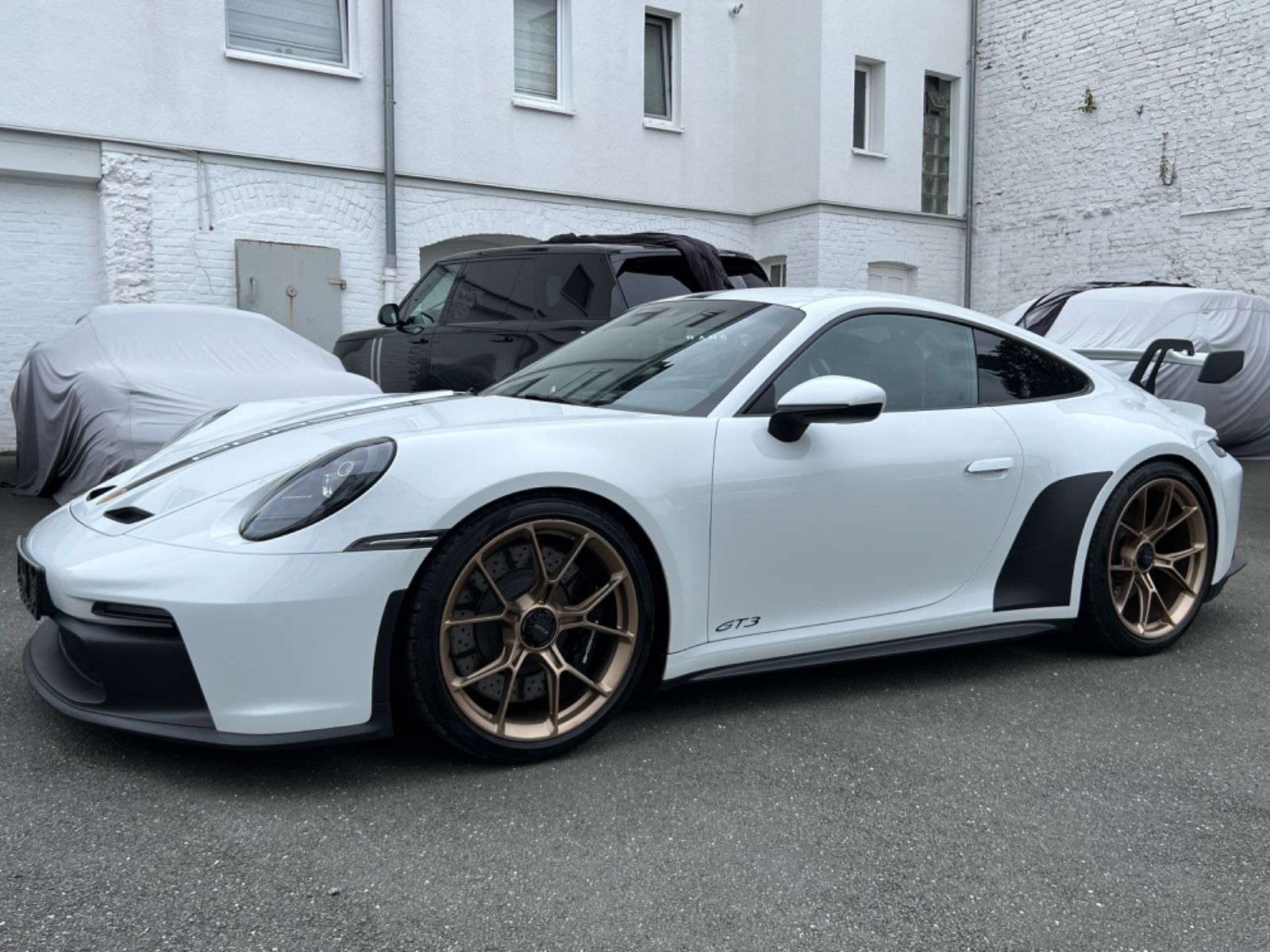 Porsche 911 GT3 - Samsaru's Car Outlet