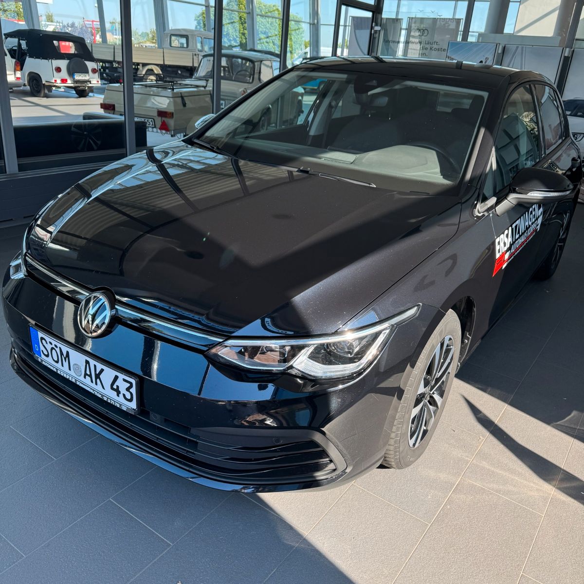Volkswagen Golf VIII 1.5 TSI - Samsaru's Car Outlet