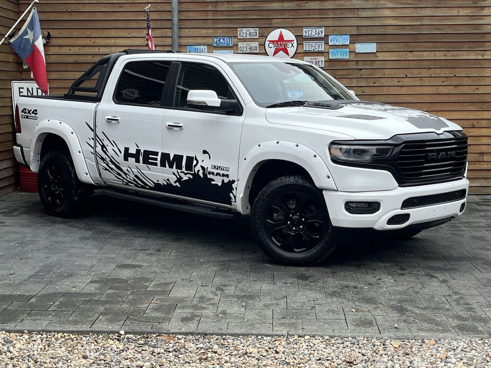 Dodge RAM 1500 Laramie LED AHK LPG Memory LPG