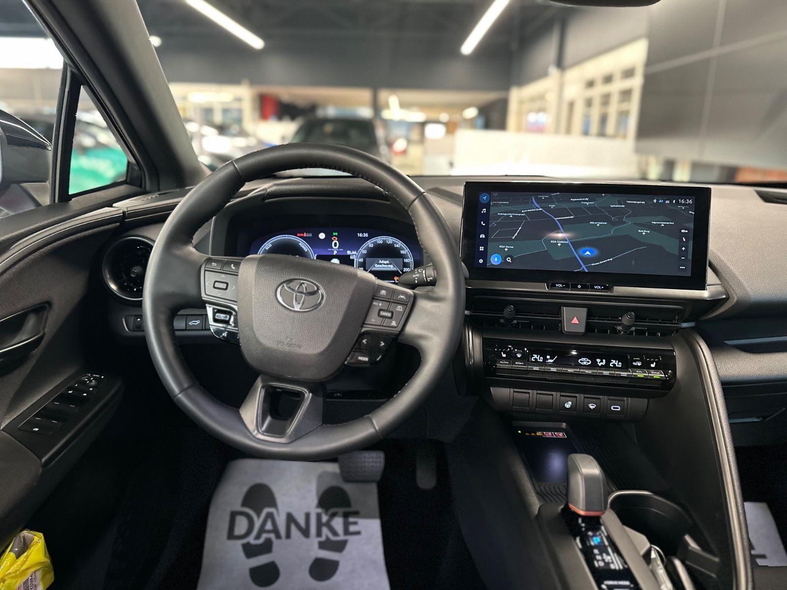 Toyota C-HR Hybrid FWD - Samsaru's Car Outlet