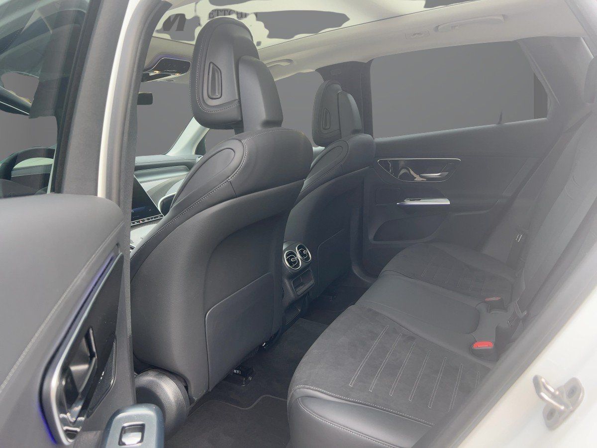 Mercedes-Benz GLC 300 d 4M AMG Line DigiLight|KeyGo|S-Dach|TWA