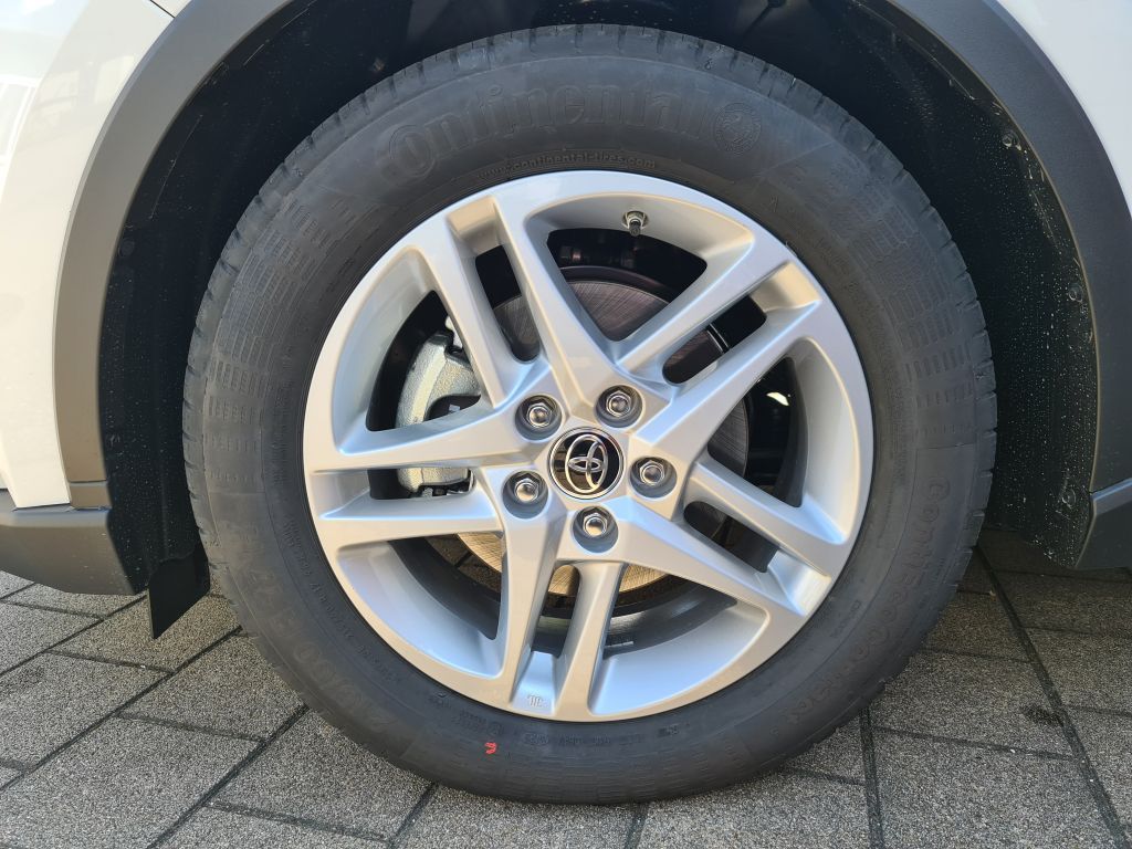 Toyota C-HR Hybrid Flow - Samsaru's Car Outlet