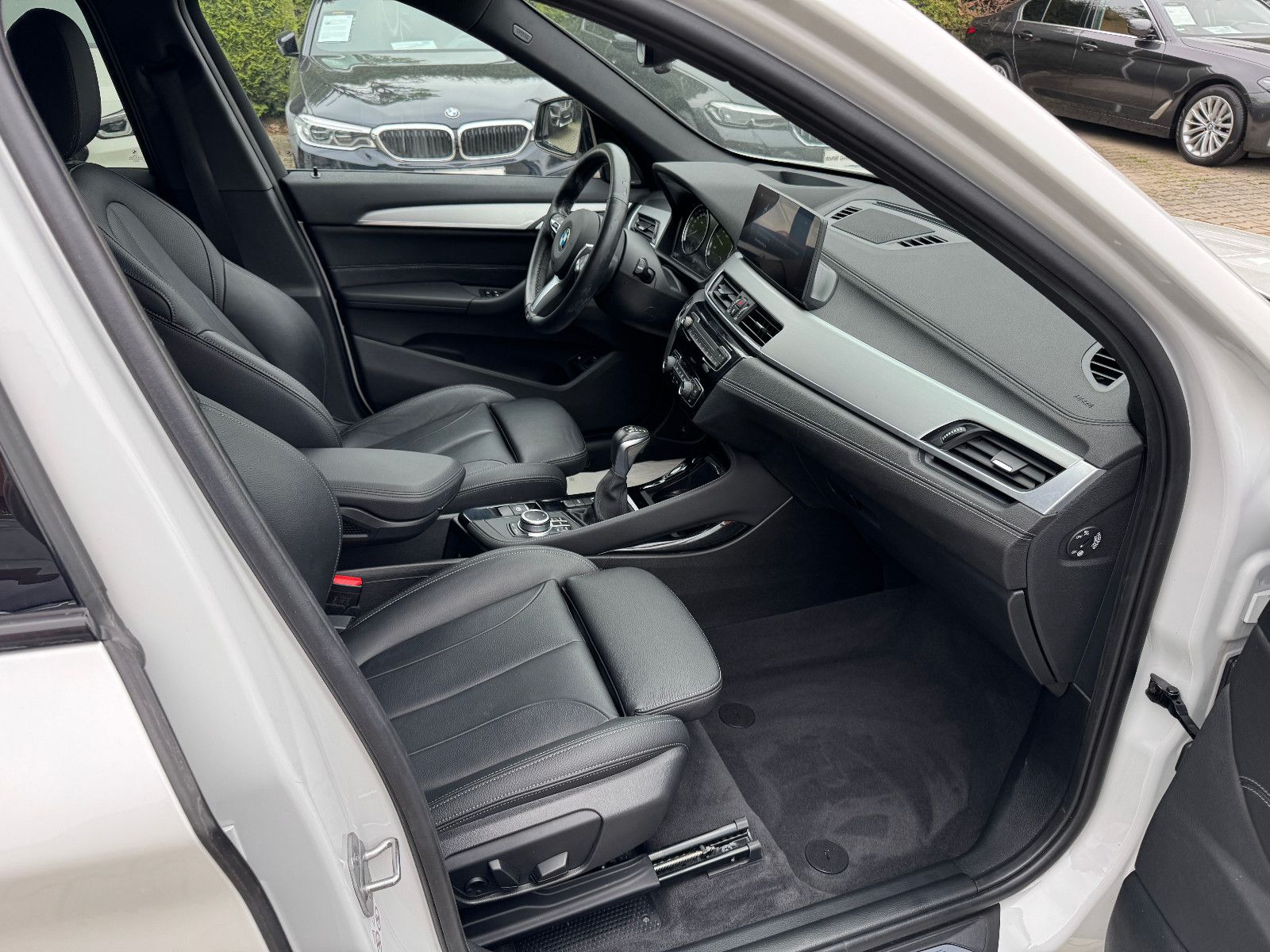 BMW X1 xDrive 25 e M Sport - Samsaru's Car Outlet